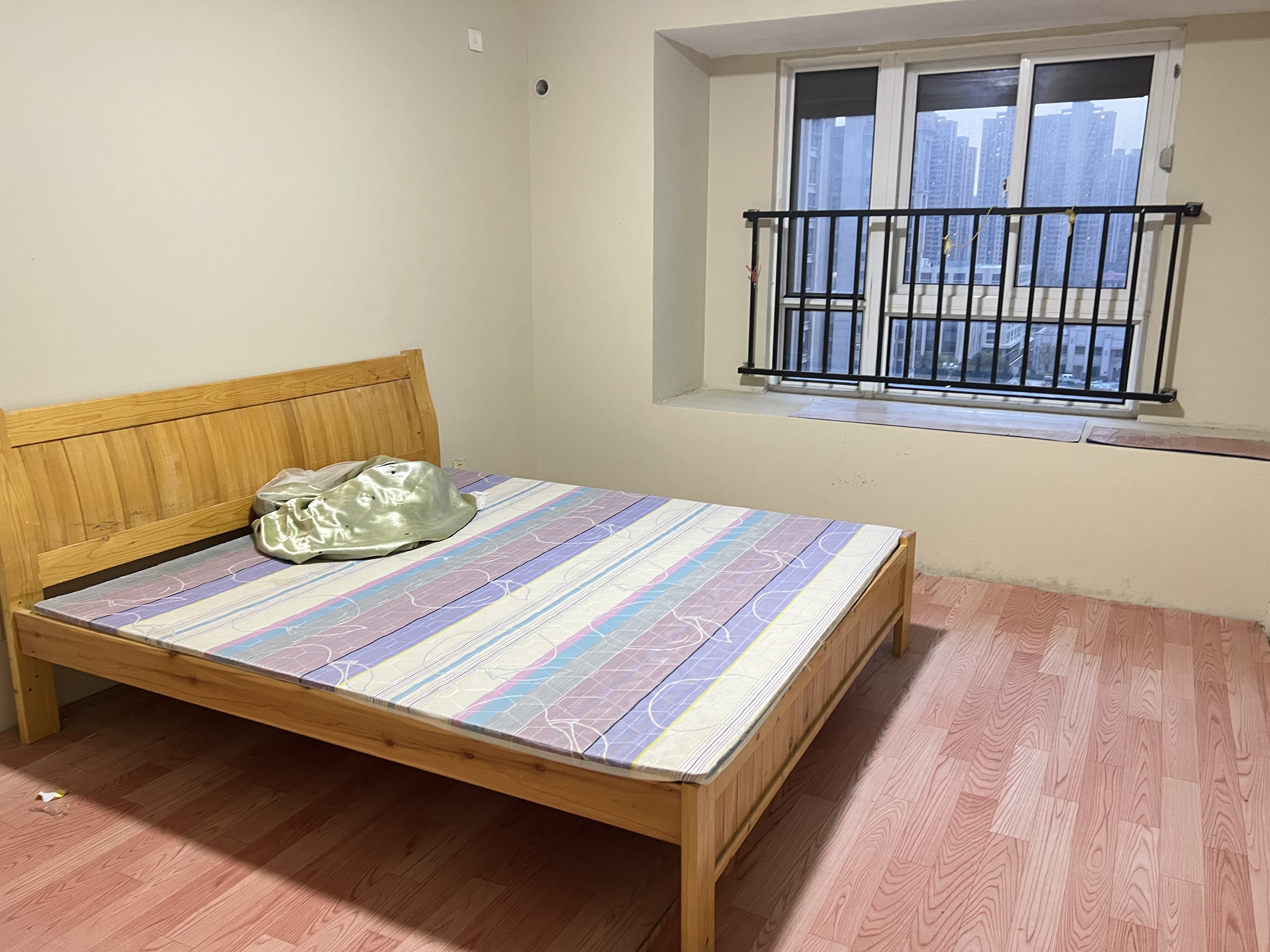 雨润星雨华府北区 3室2厅1卫 96m&sup2;