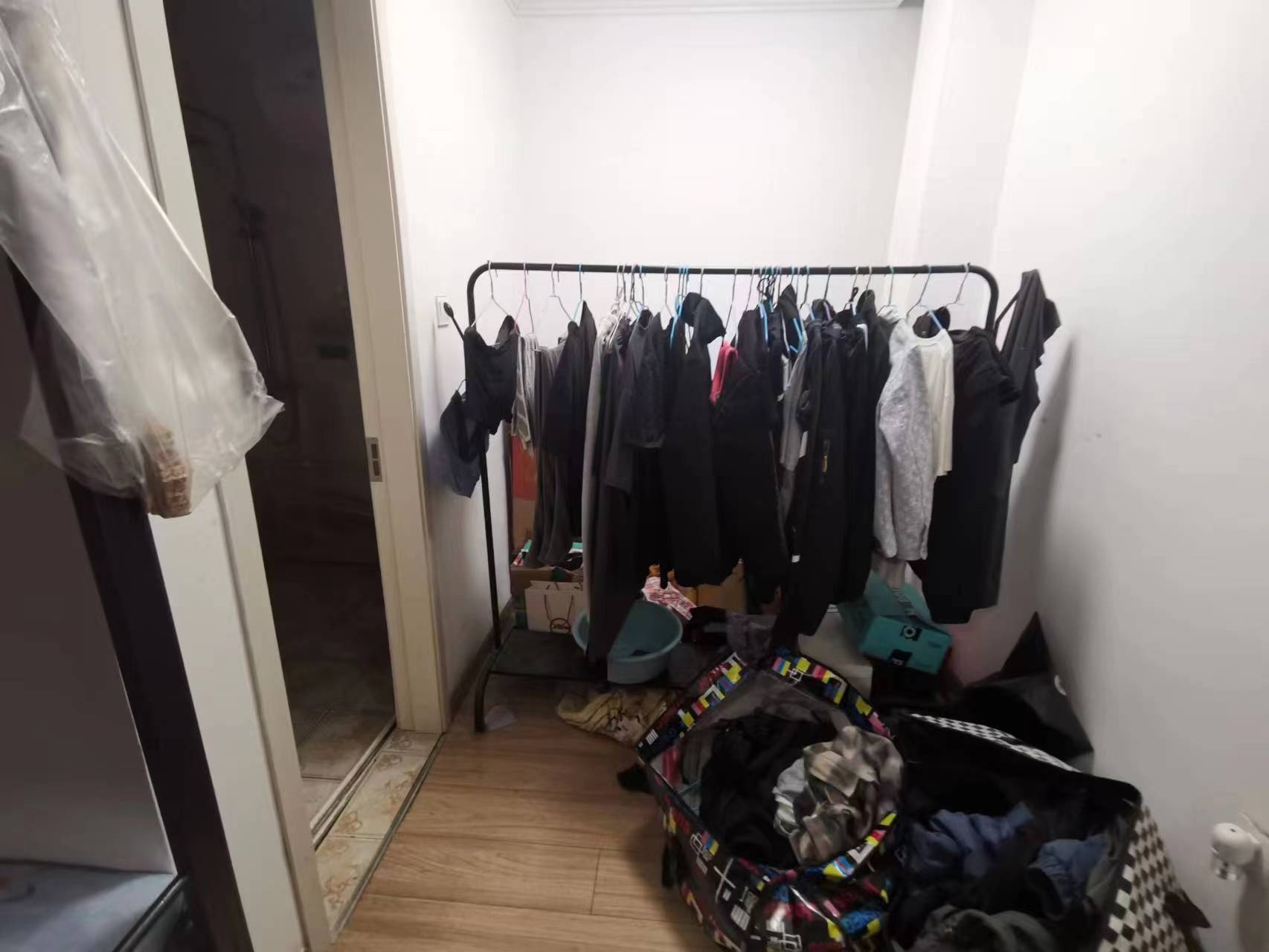 帝奥世伦名郡 4室2厅3卫 374.28m&sup2;