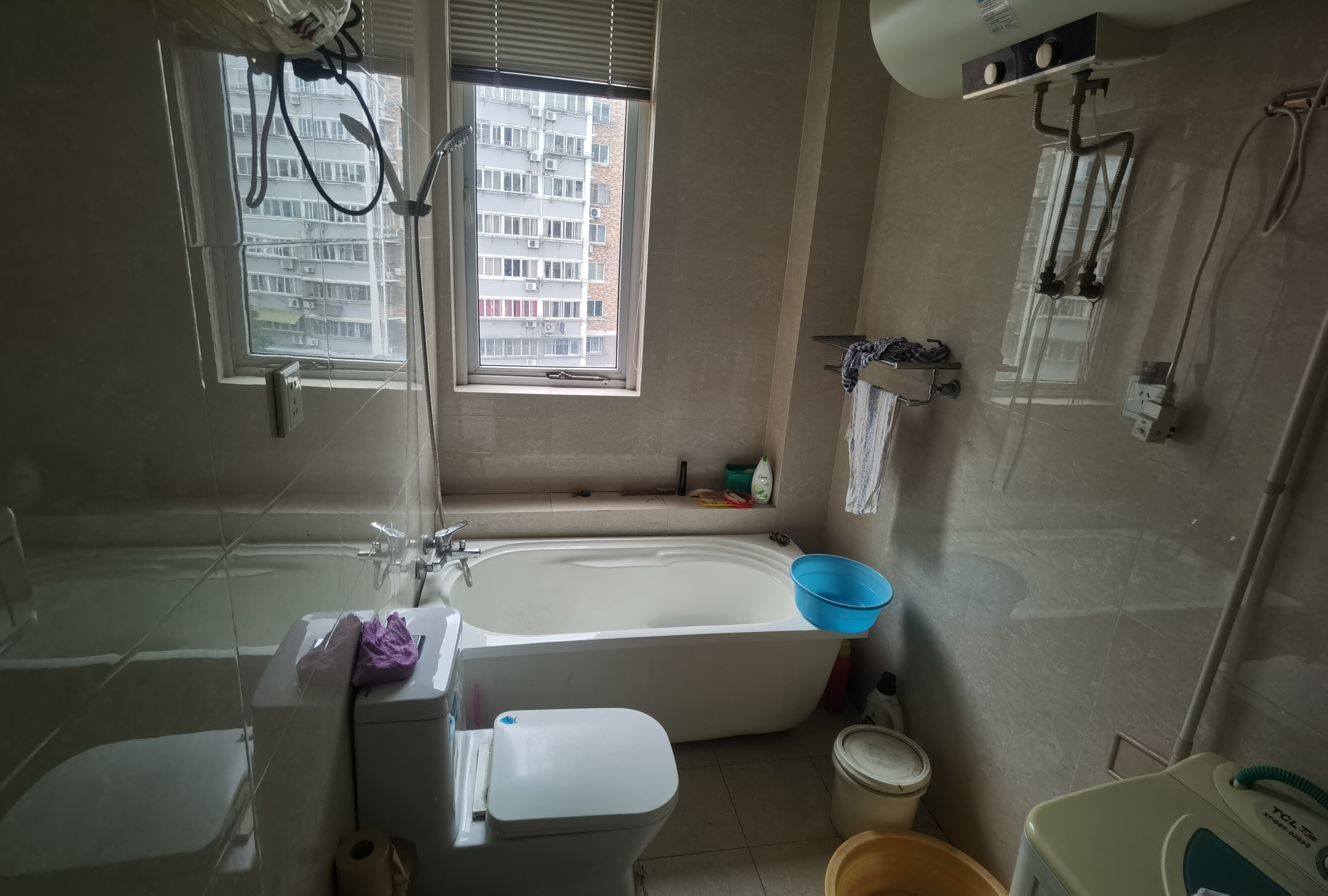 虹南花苑 2室1厅1卫 75.80m&sup2;