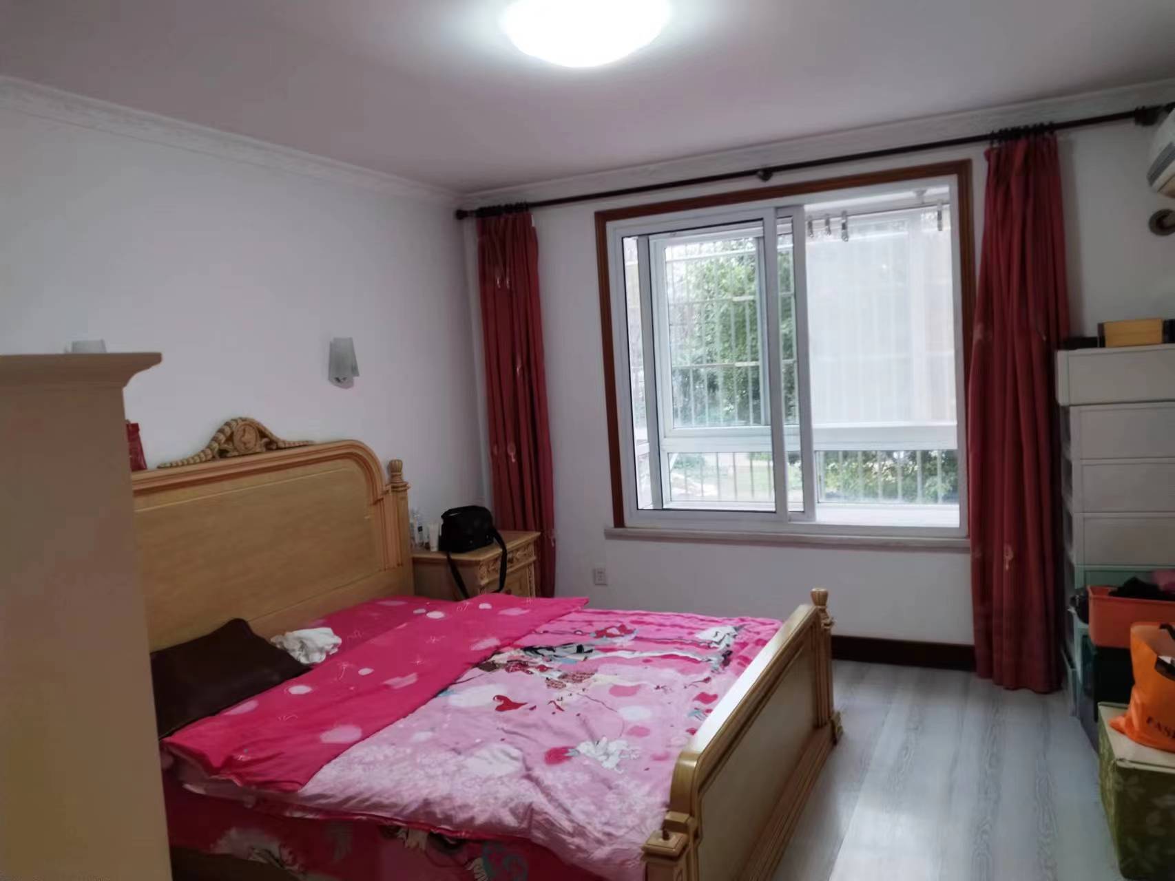 南川园小区 4室2厅2卫 149.00m&sup2;