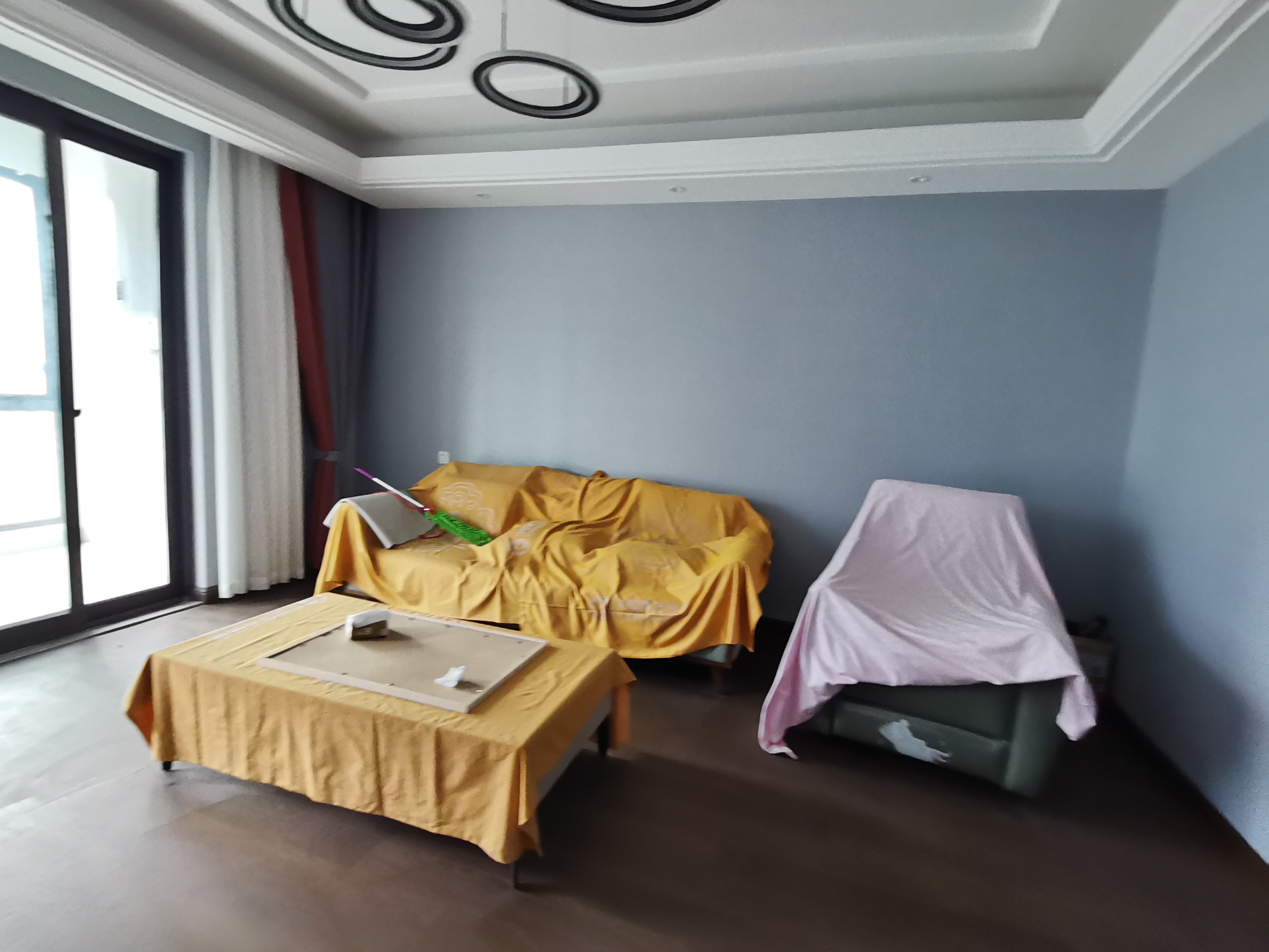 华强国际公馆 3室2厅2卫 145m&sup2;