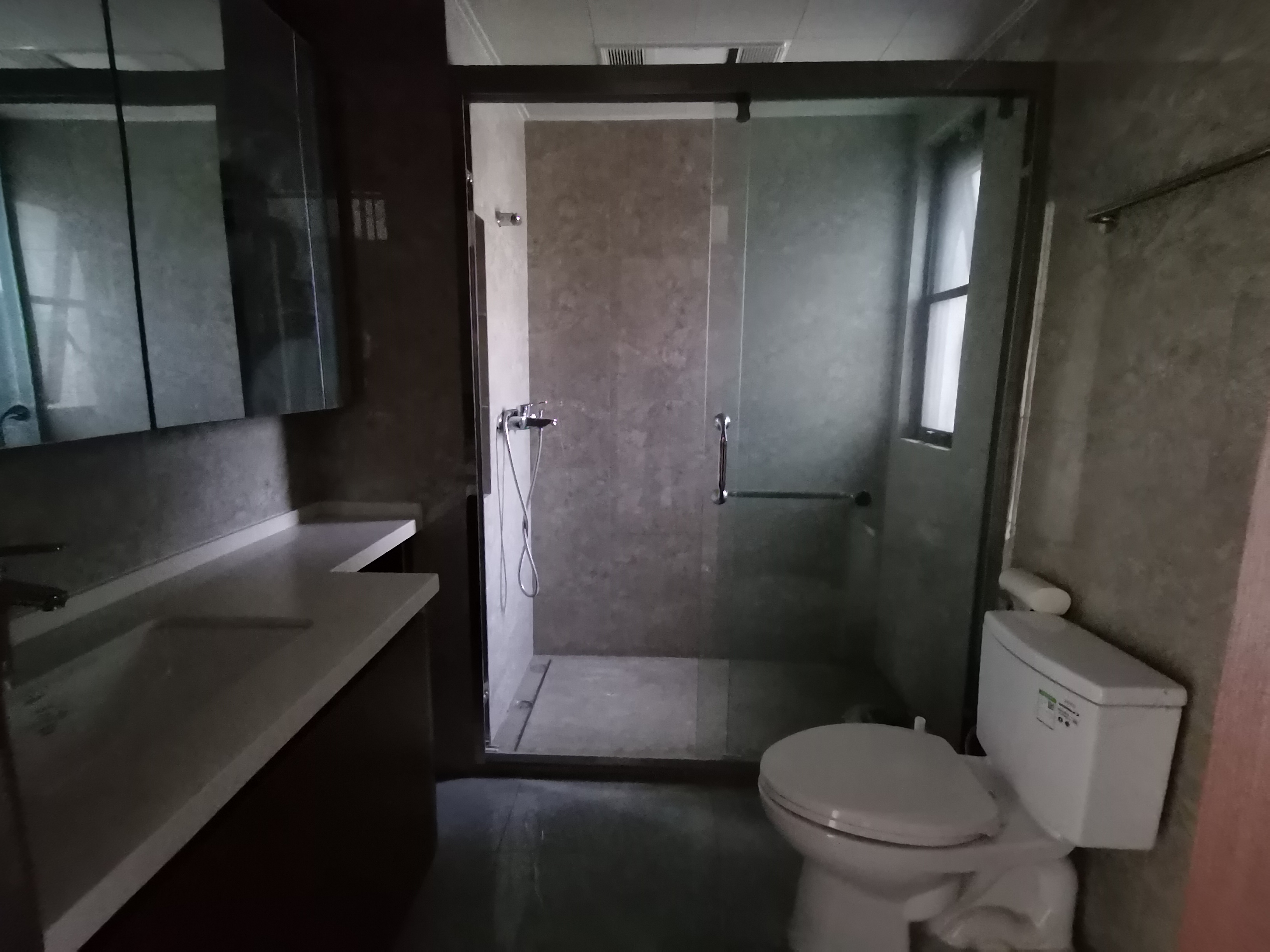 华强国际公馆 3室2厅2卫 145m&sup2;