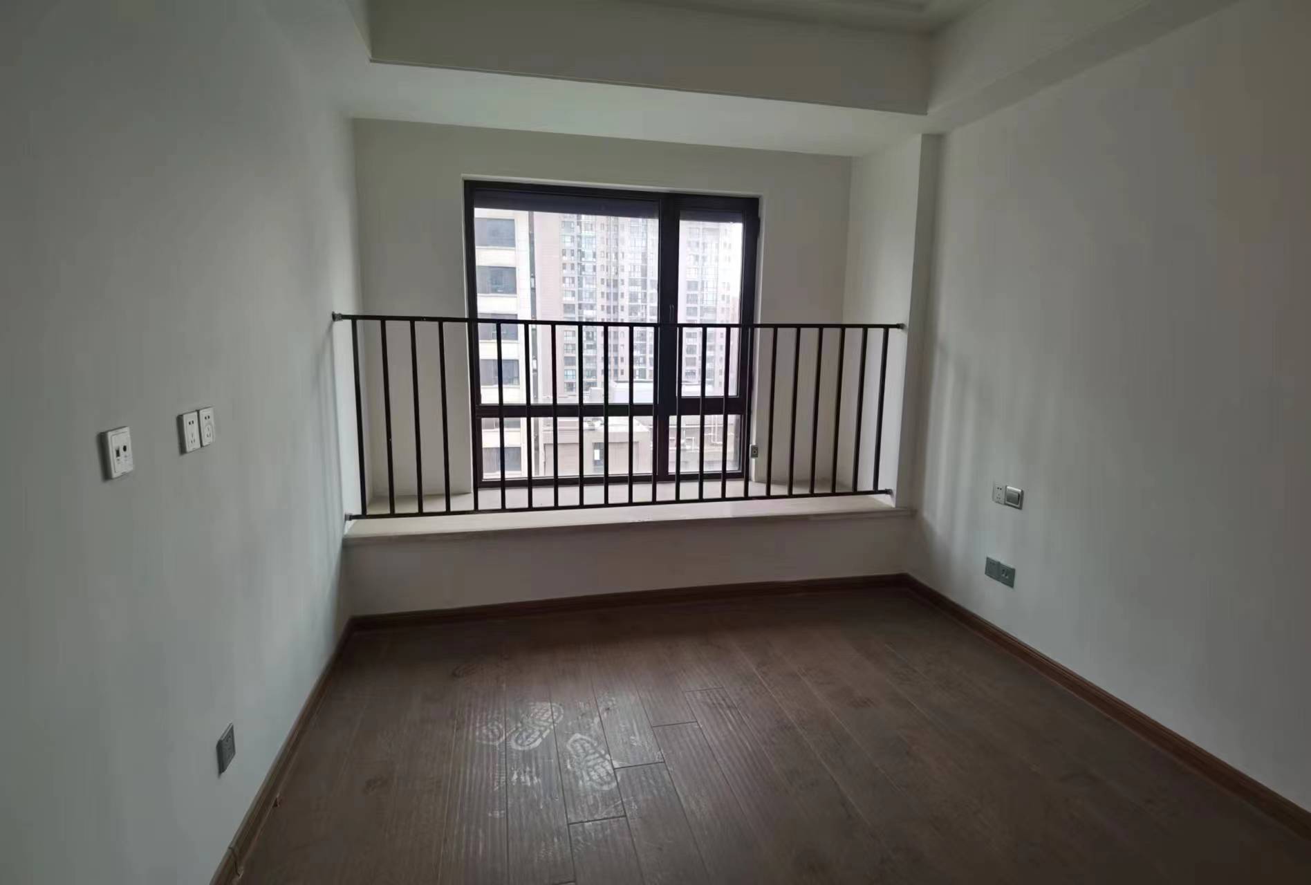 铂金时代 3室2厅2卫 138m&sup2;