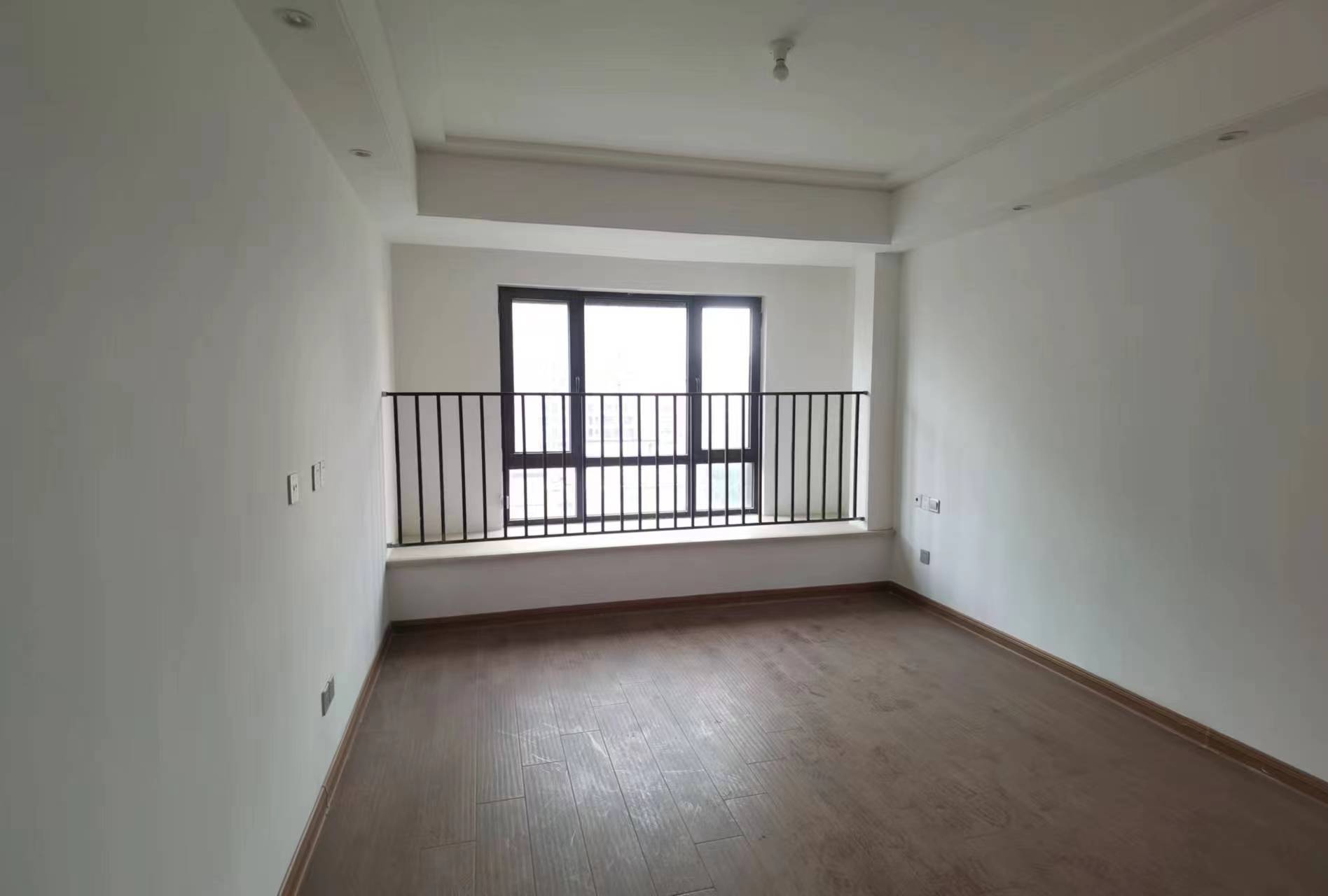 铂金时代 3室2厅2卫 138m&sup2;