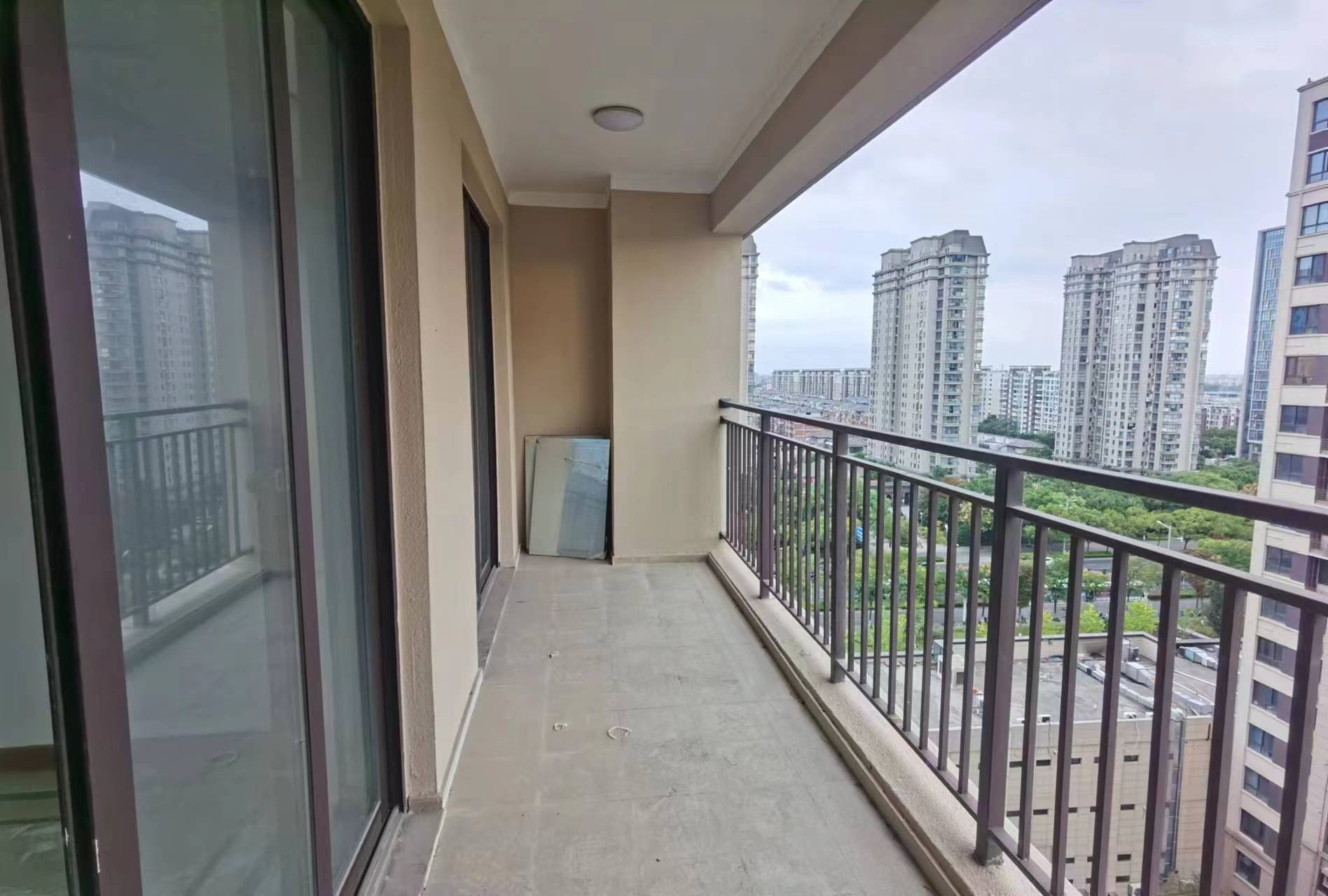 铂金时代 3室2厅2卫 138m&sup2;