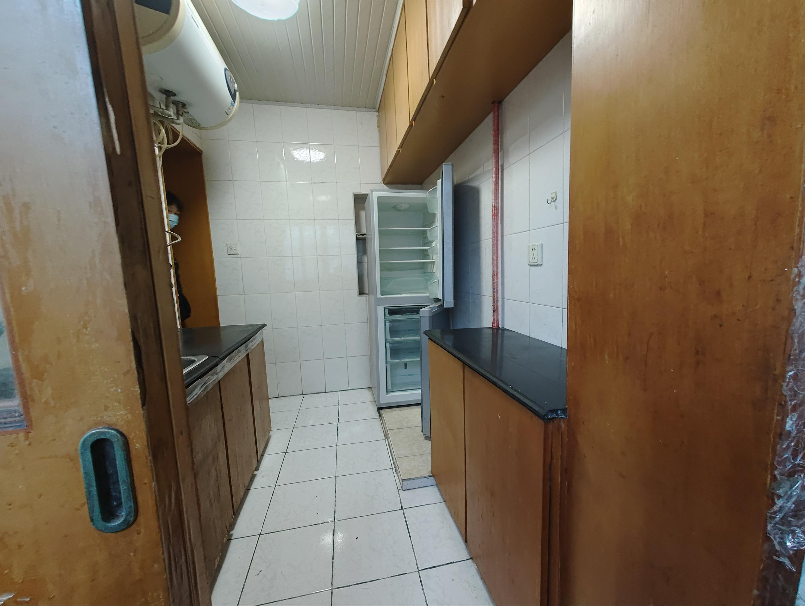 易家桥新村 2室1厅1卫 75m&sup2;