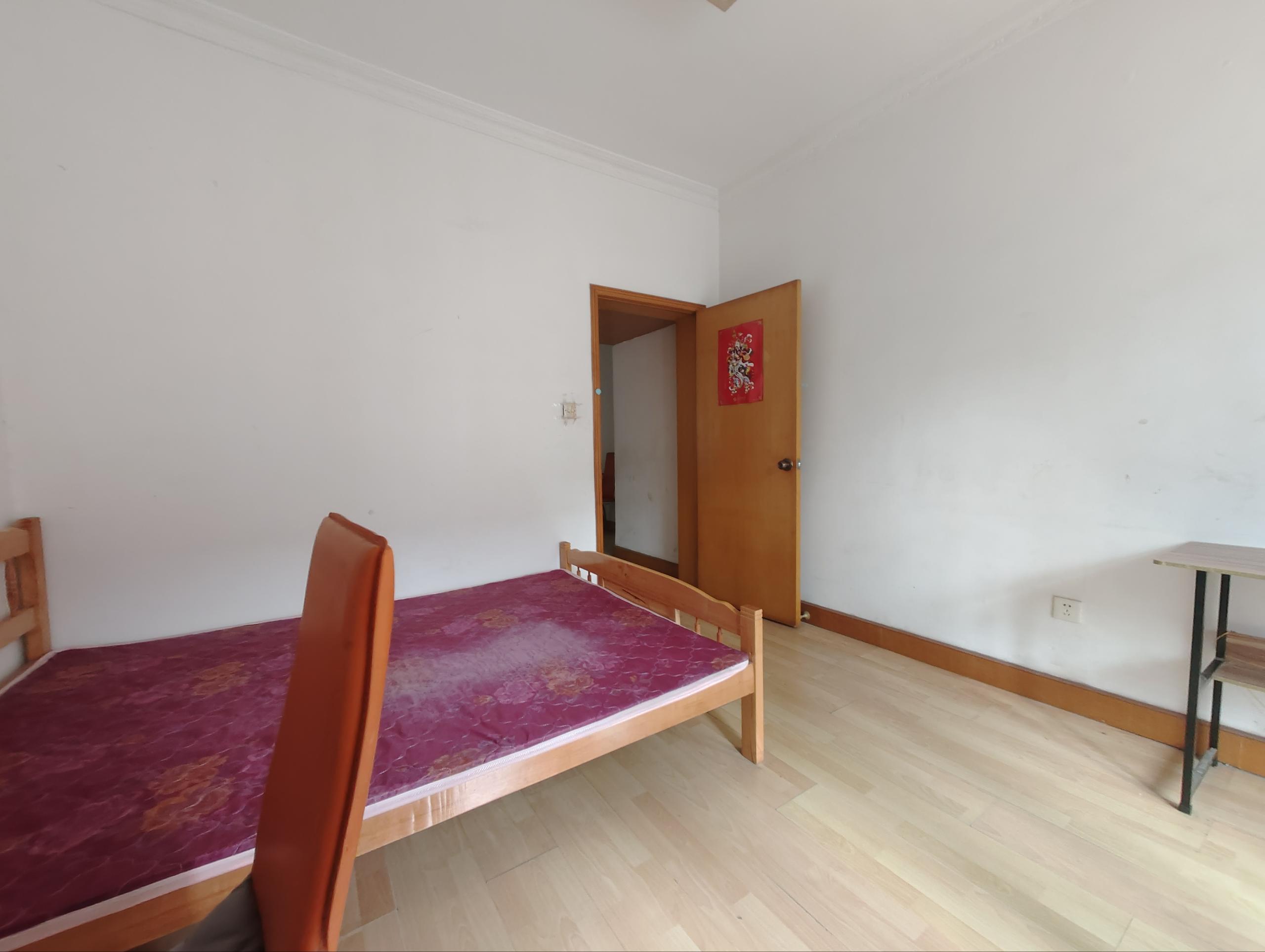 易家桥新村 2室1厅1卫 75m&sup2;