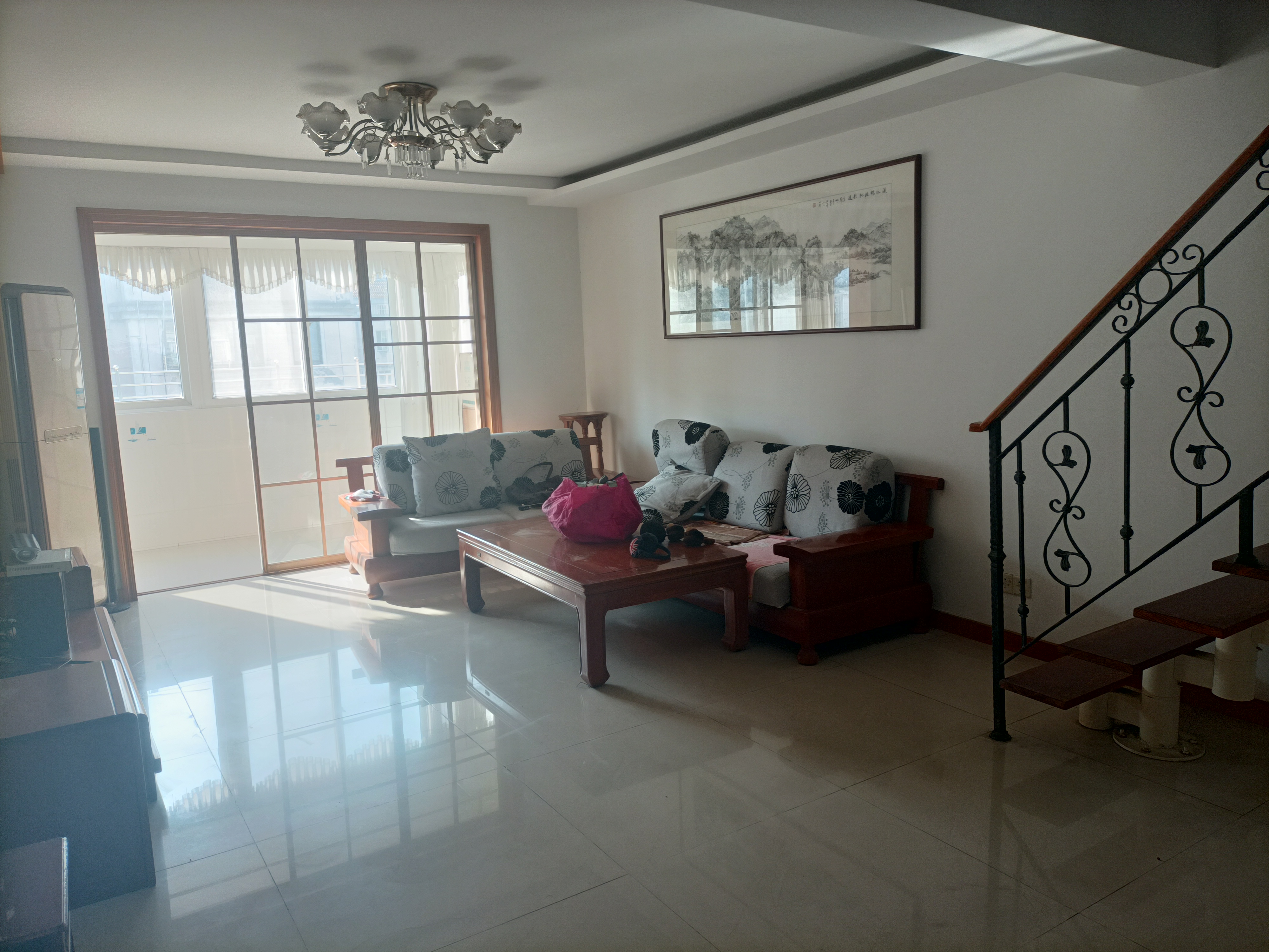 海港新村 5室2厅1卫 110.00m&sup2;