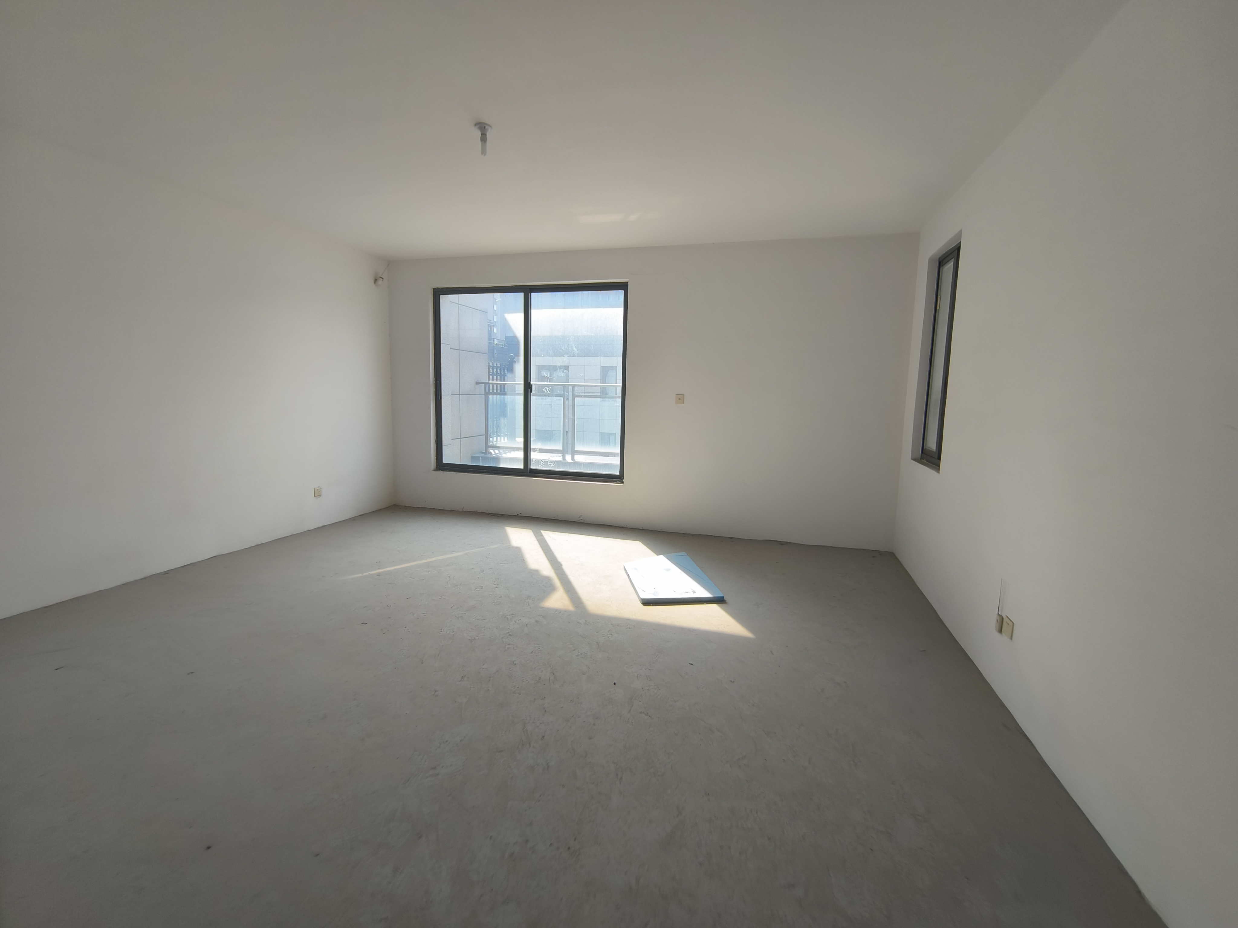 翠湖景苑 5室2厅3卫 389m²