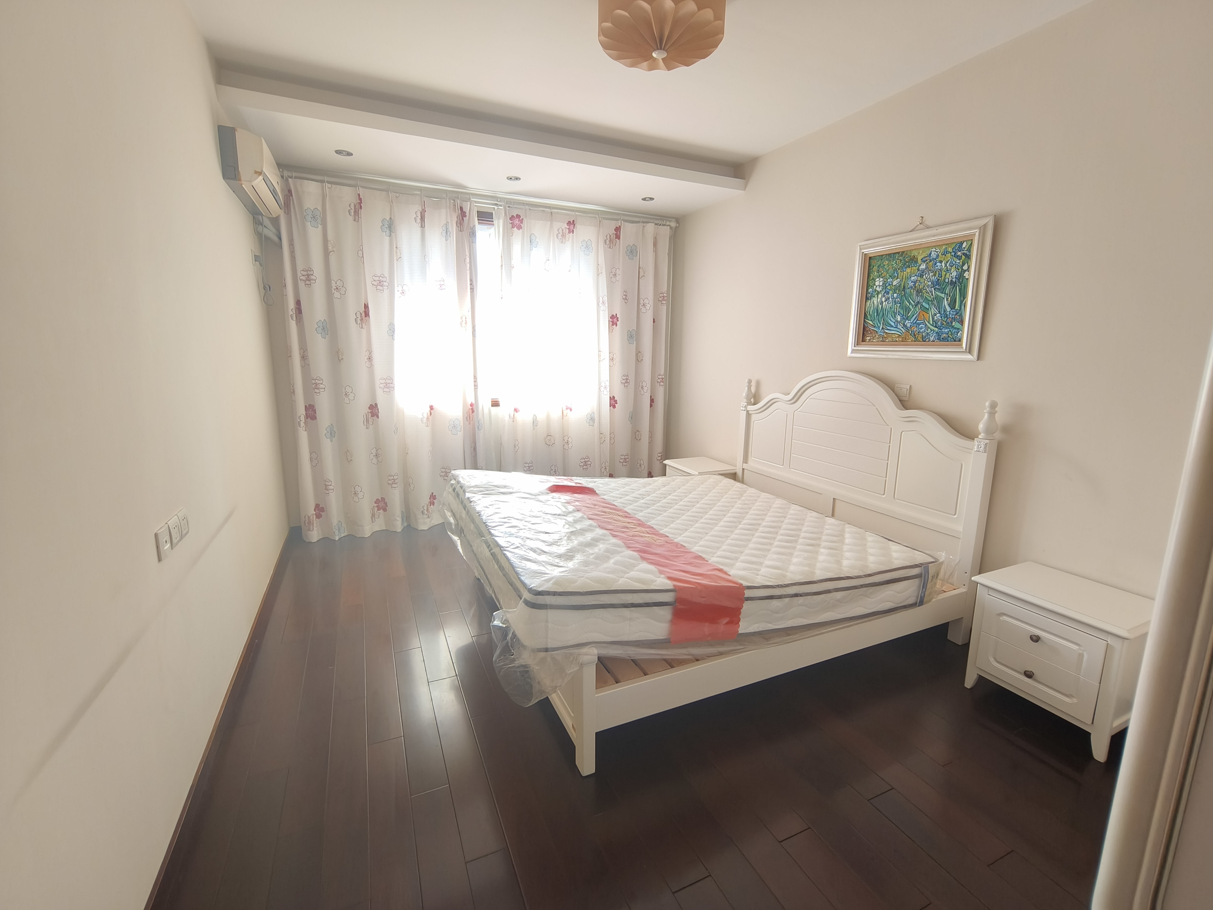 景怡花苑 5室2厅2卫 217m&sup2;