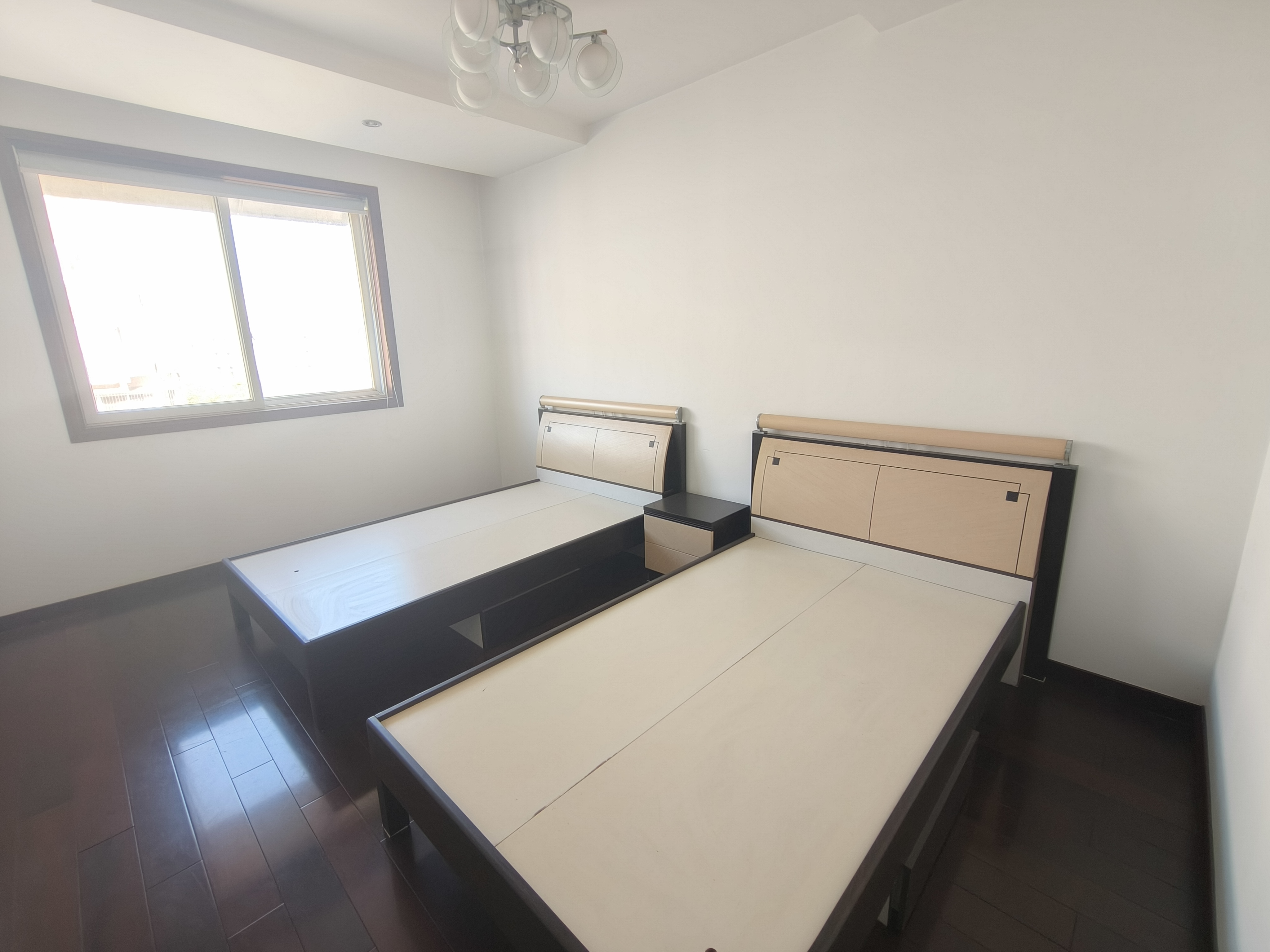 景怡花苑 5室2厅2卫 217m&sup2;