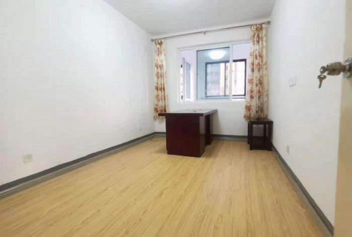 外滩花苑 3室2厅2卫 116m&sup2;