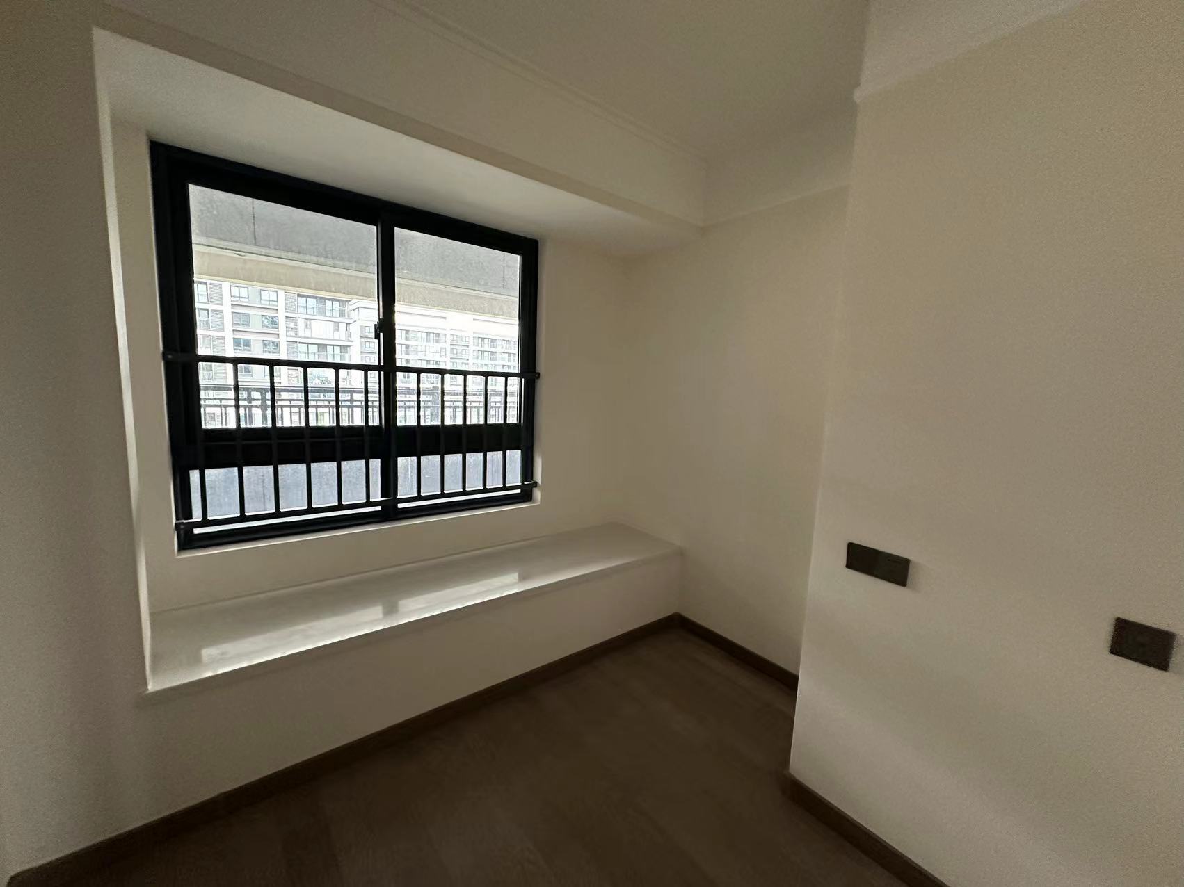 万科时代之光 3室2厅1卫 93m²