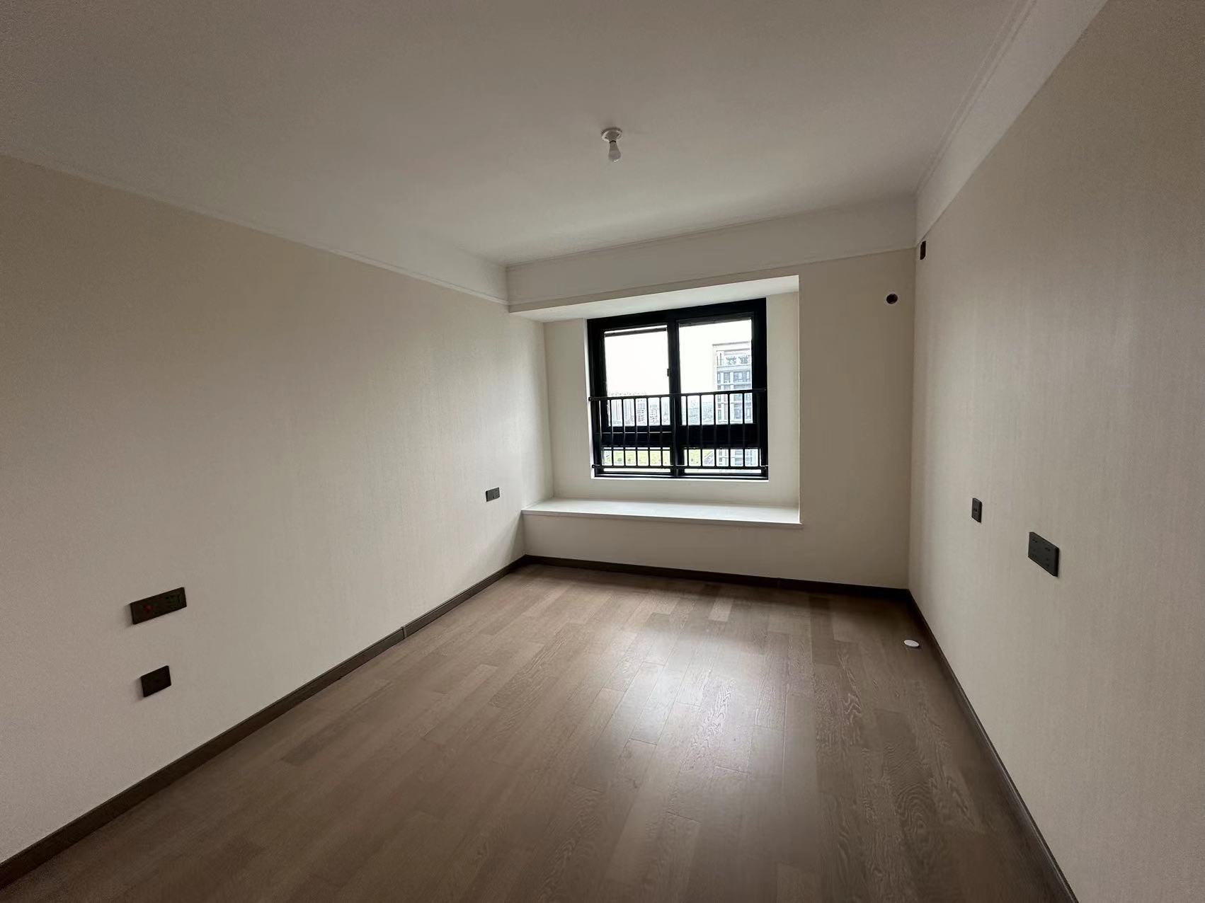 万科时代之光 3室2厅1卫 93m²