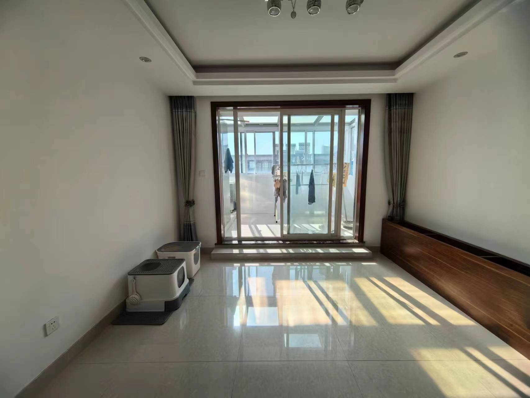 金和家园 5室4厅2卫 230.00m&sup2;