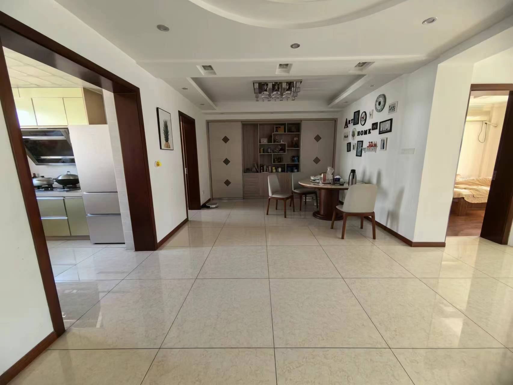 金和家园 5室4厅2卫 230.00m&sup2;