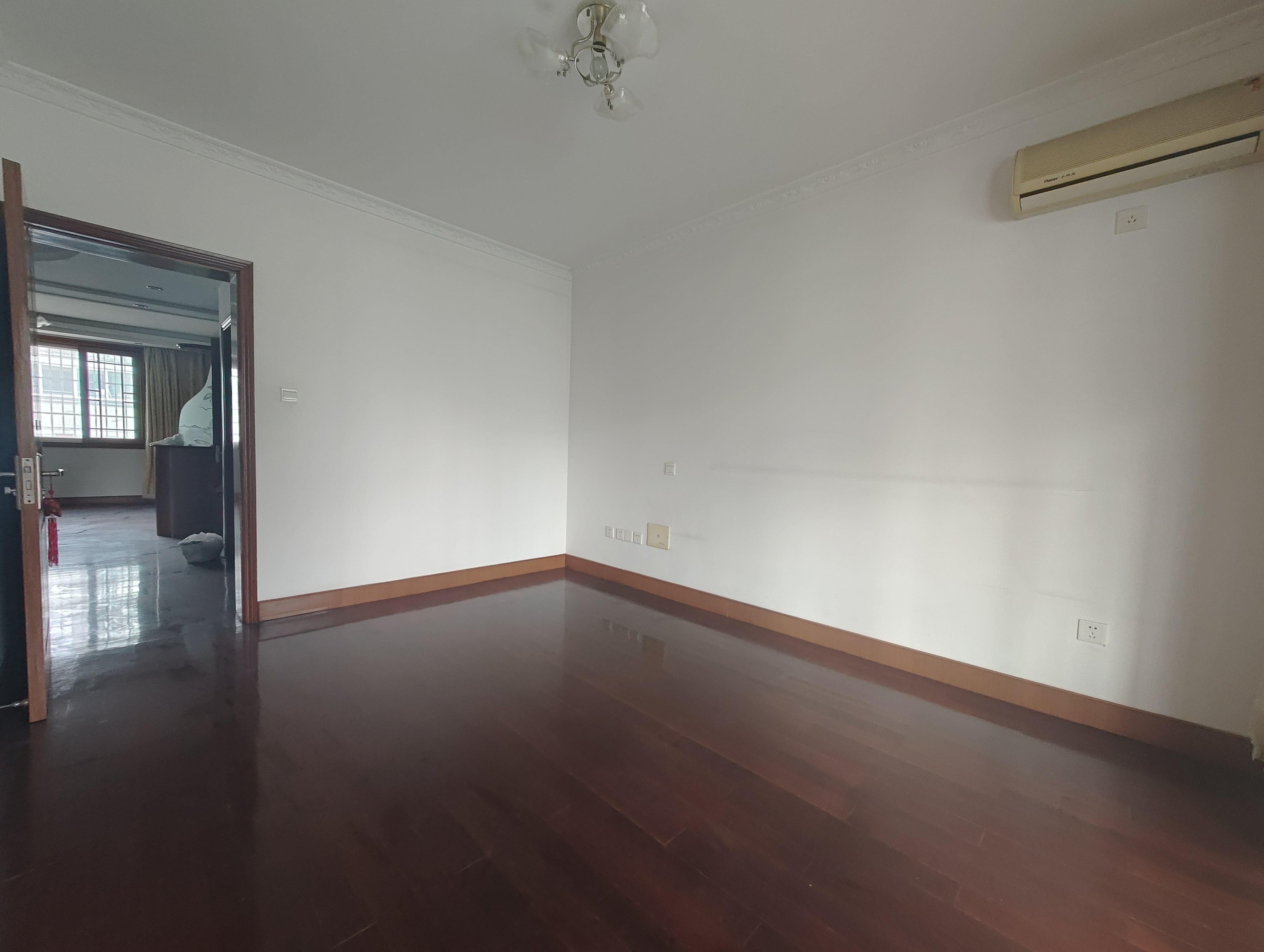 森大蒂花苑 3室2厅2卫 132m&sup2;
