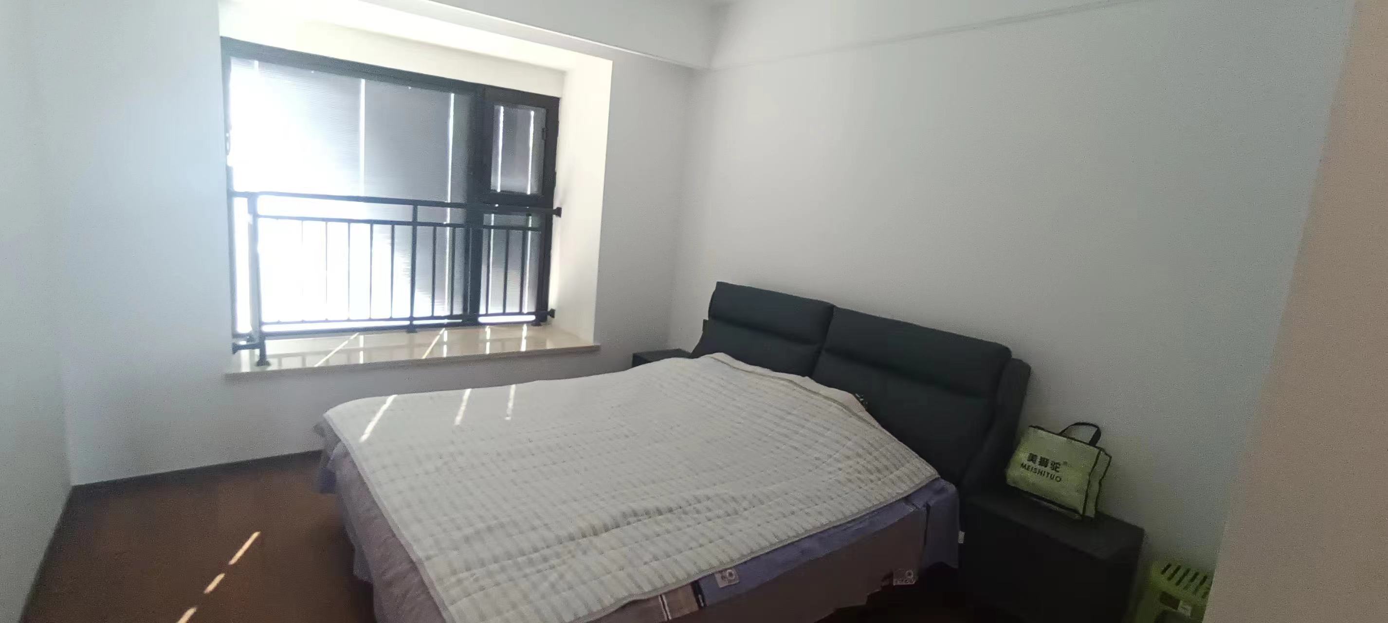 春风南岸西园 4室3厅3卫 138m&sup2;
