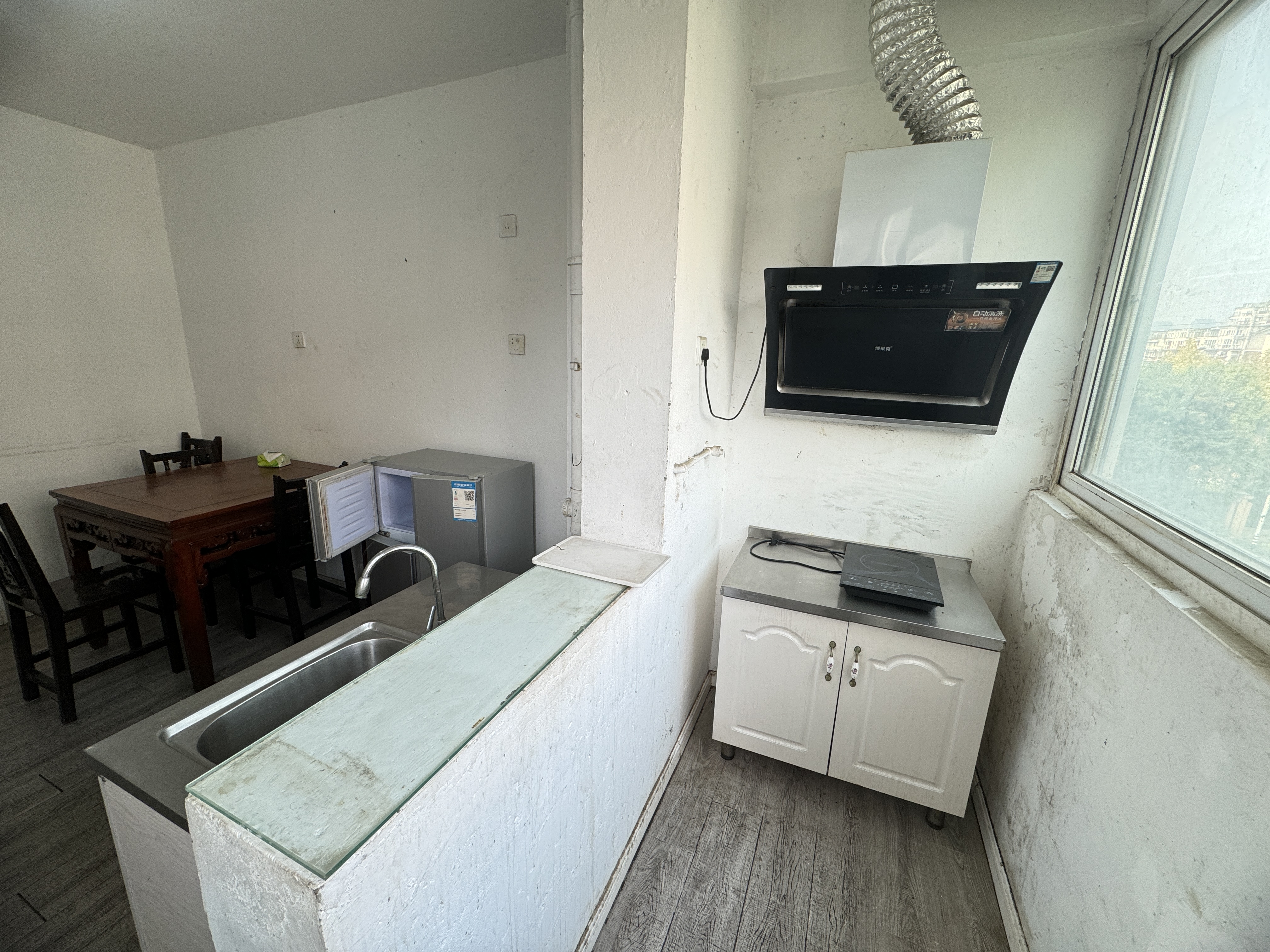 源兴花苑南区 2室1厅1卫 70m&sup2;