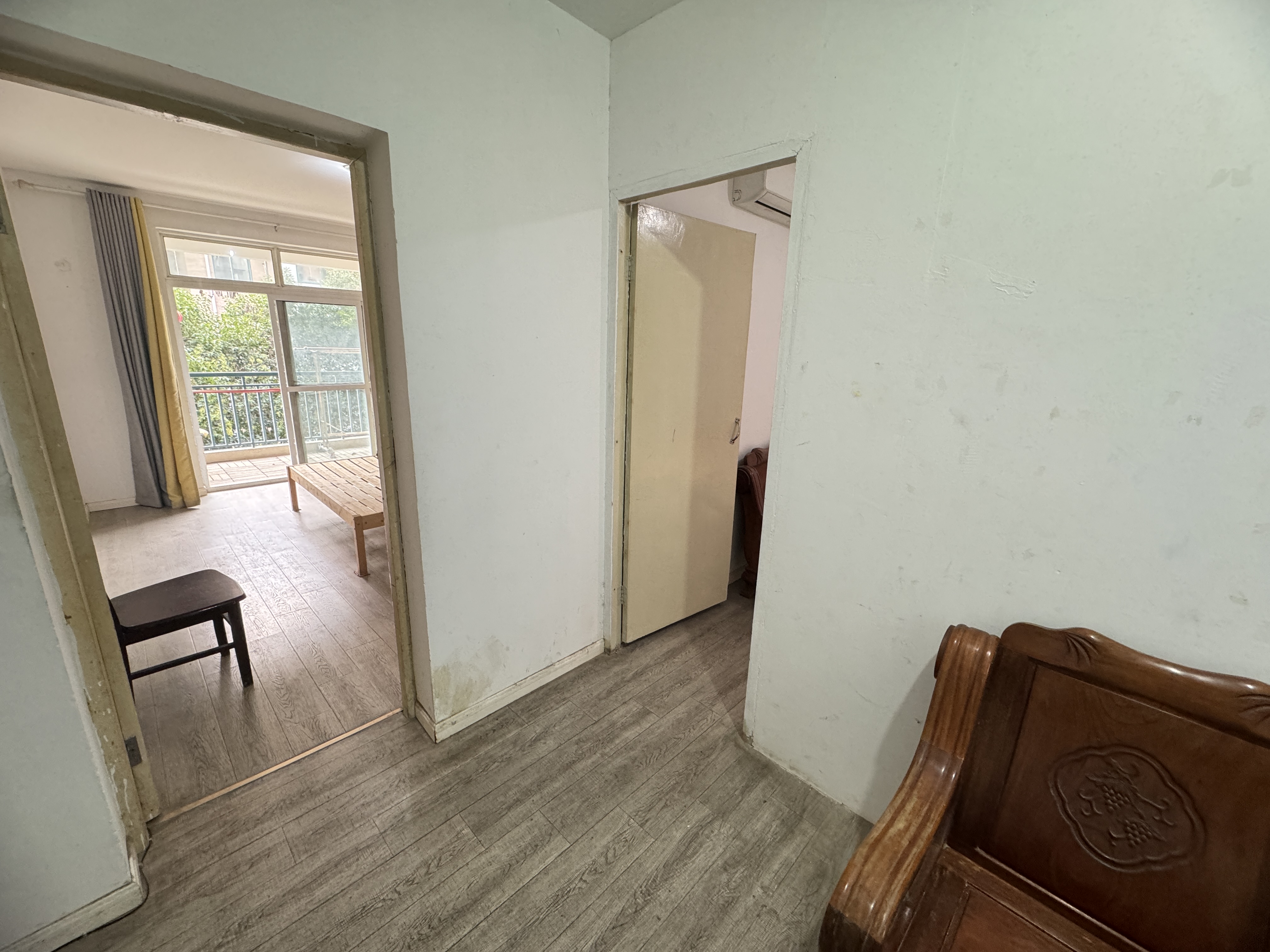 源兴花苑南区 2室1厅1卫 70m&sup2;