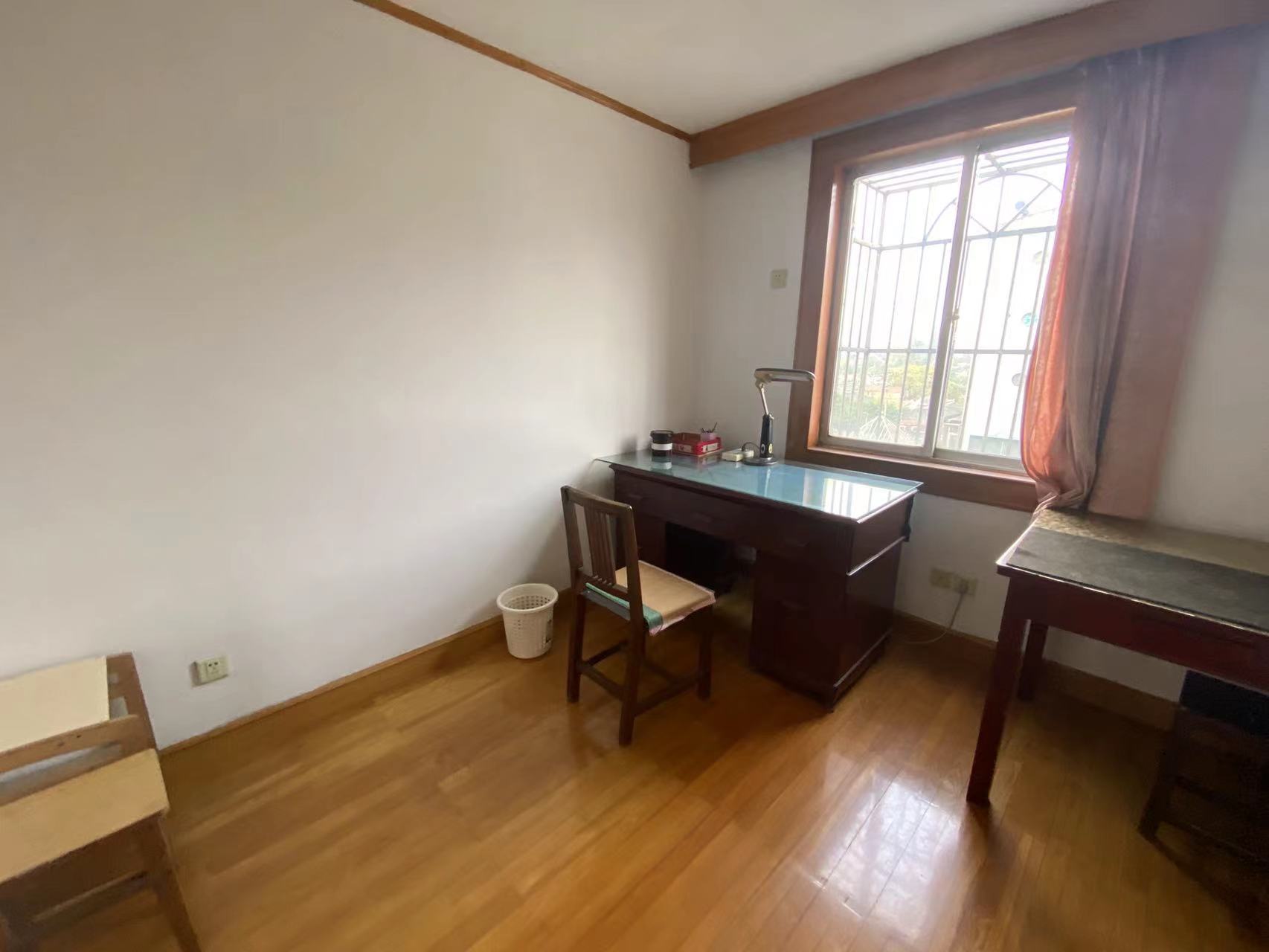 华威园 3室1厅1卫 97.33m&sup2;