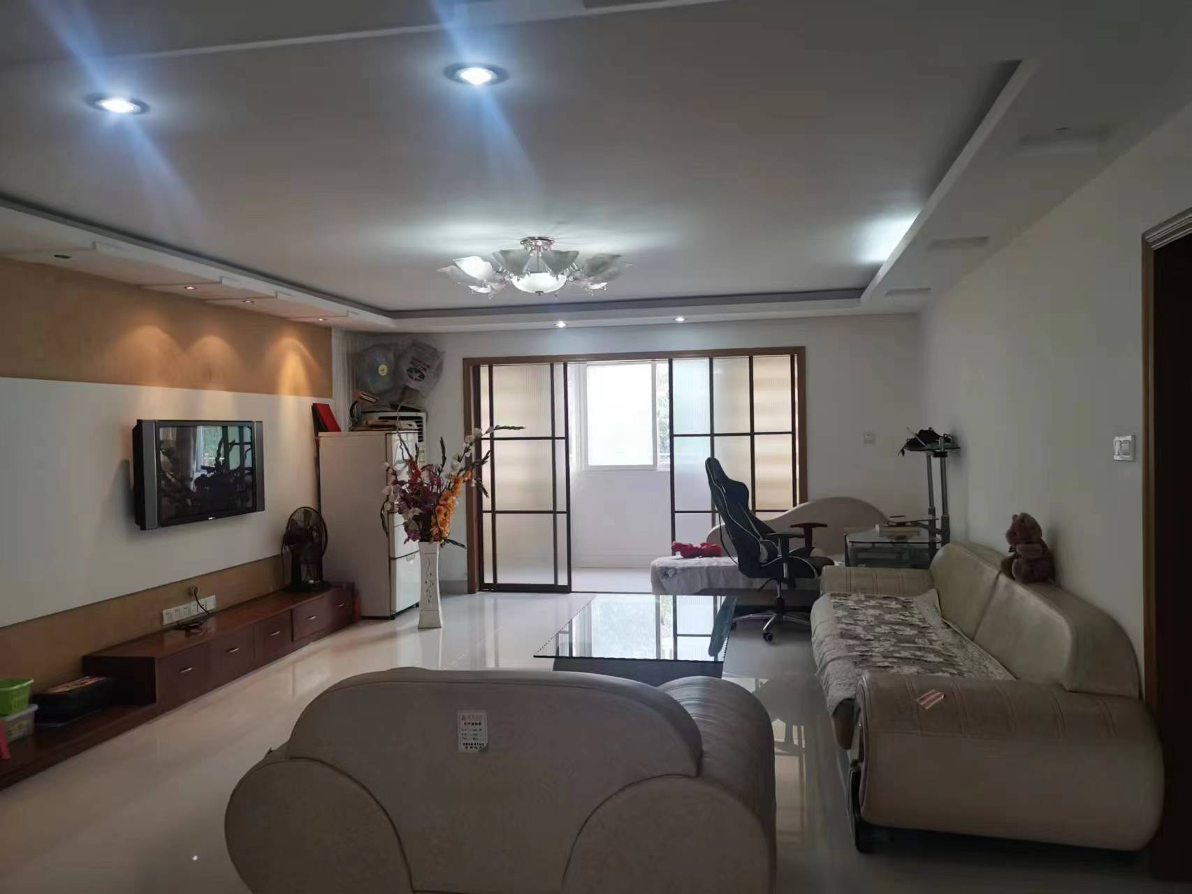 永兴花苑 4室2厅2卫 155.72m&sup2;