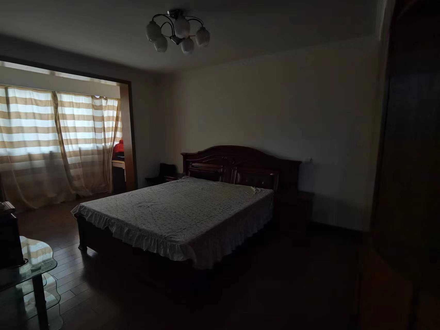 永兴花苑 4室2厅2卫 155.72m&sup2;