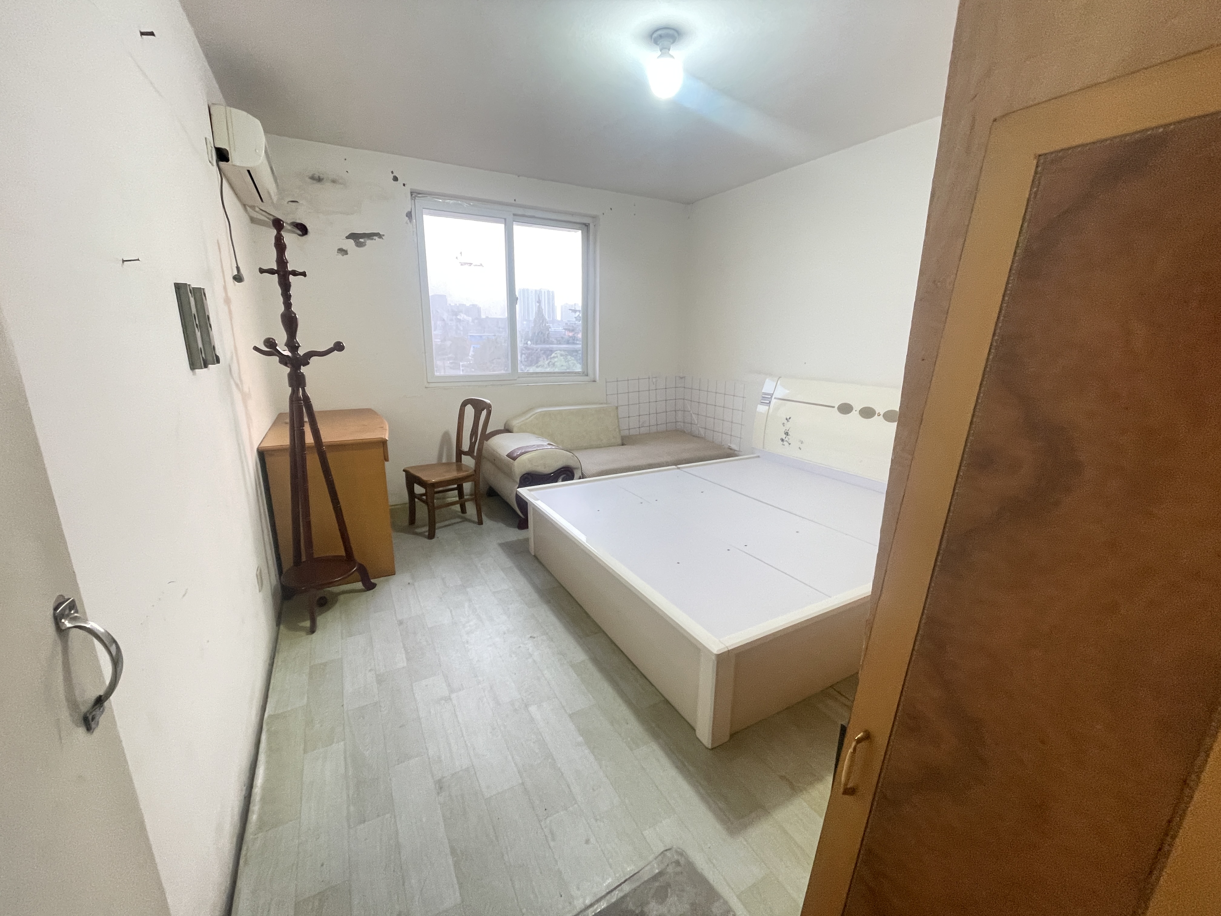 天山花苑西区 3室1厅1卫 100m&sup2;