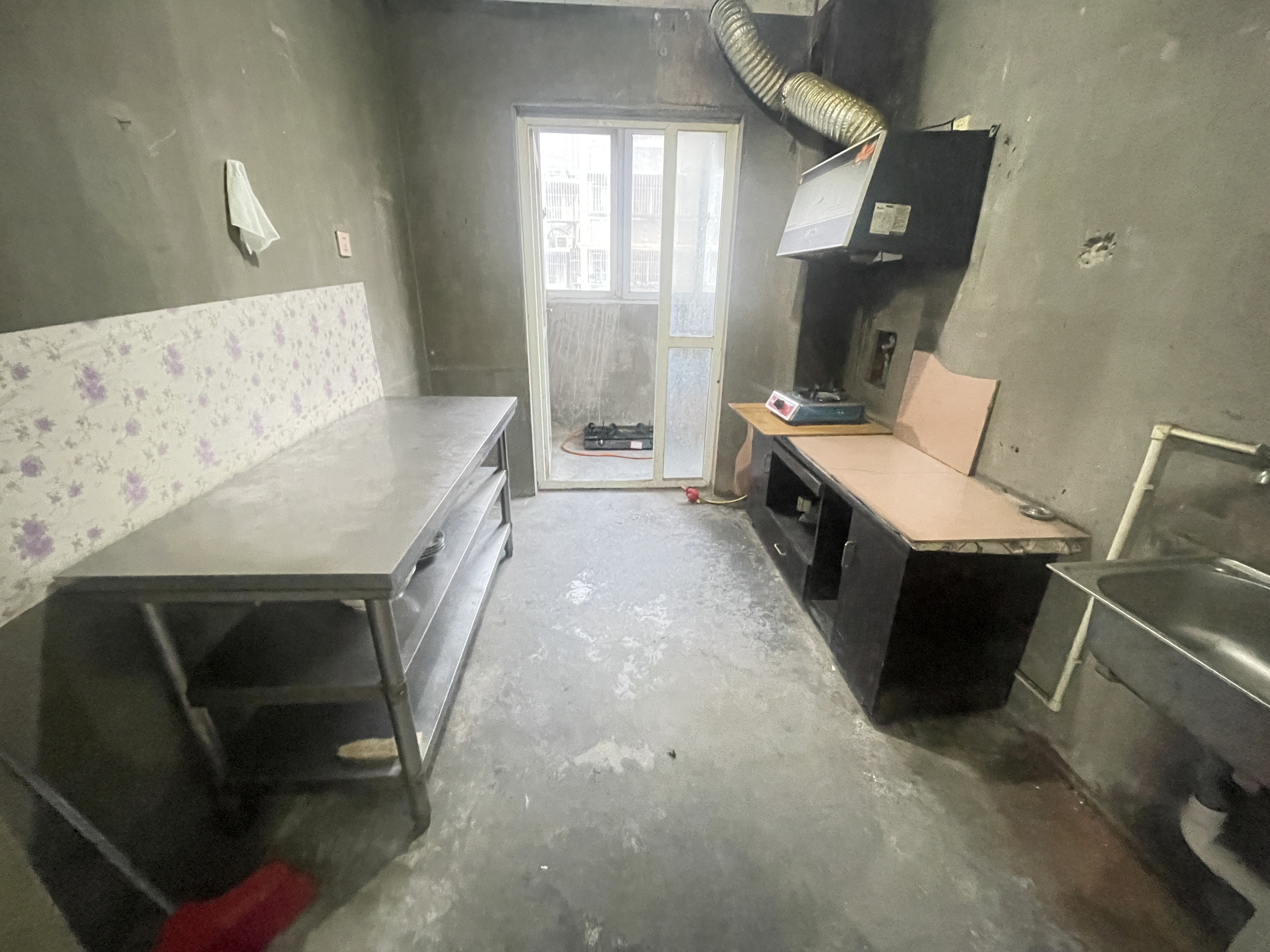 天山花苑西区 3室1厅1卫 100m&sup2;