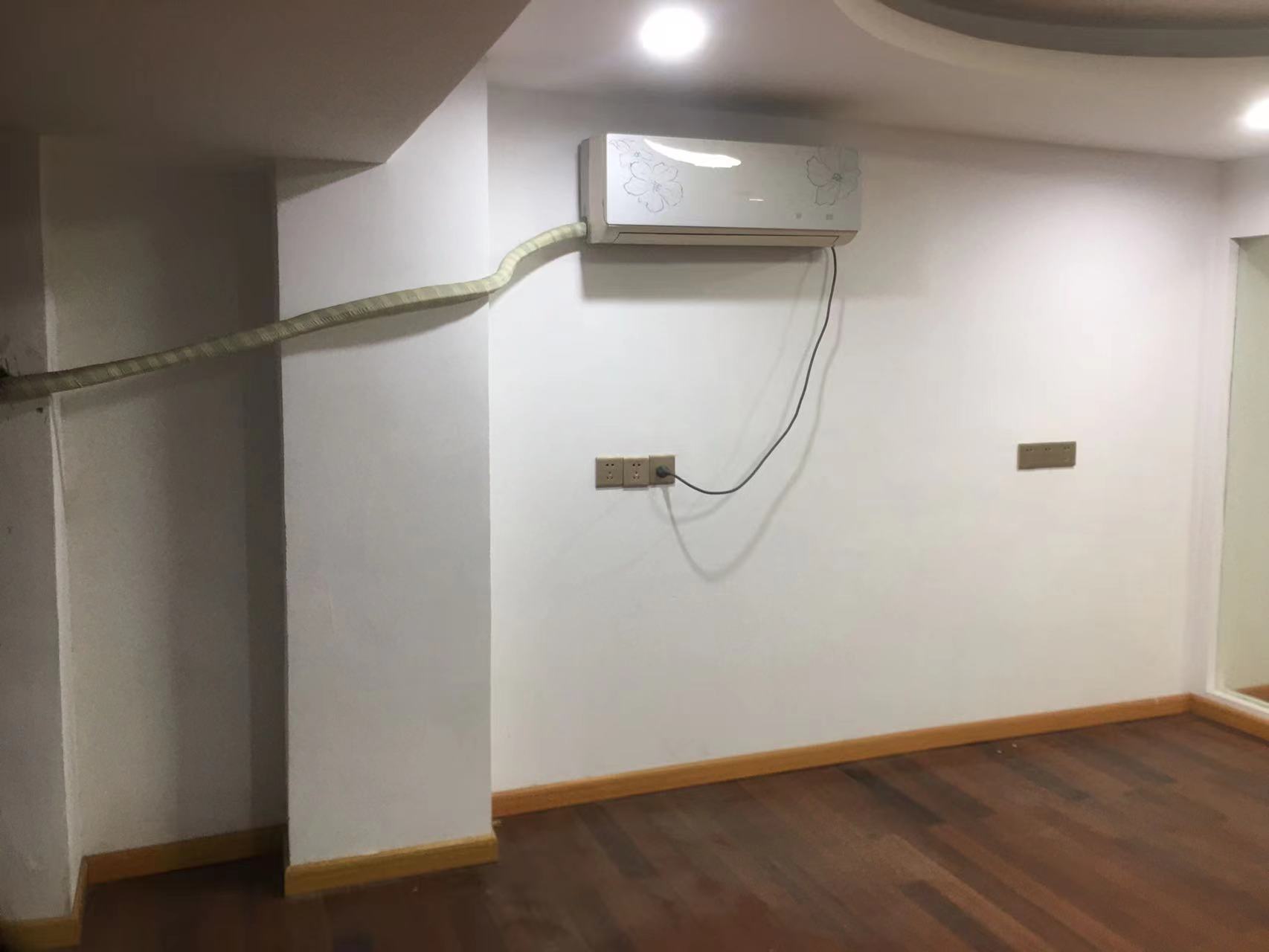 华都商业广场 3室1厅1卫 91m&sup2;