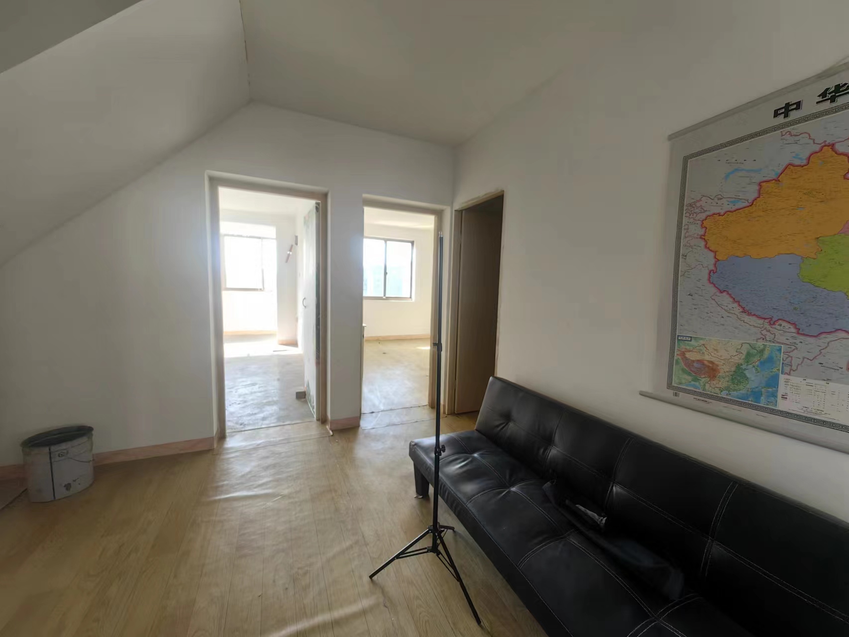 新胜花苑东区 4室2厅2卫 88m²