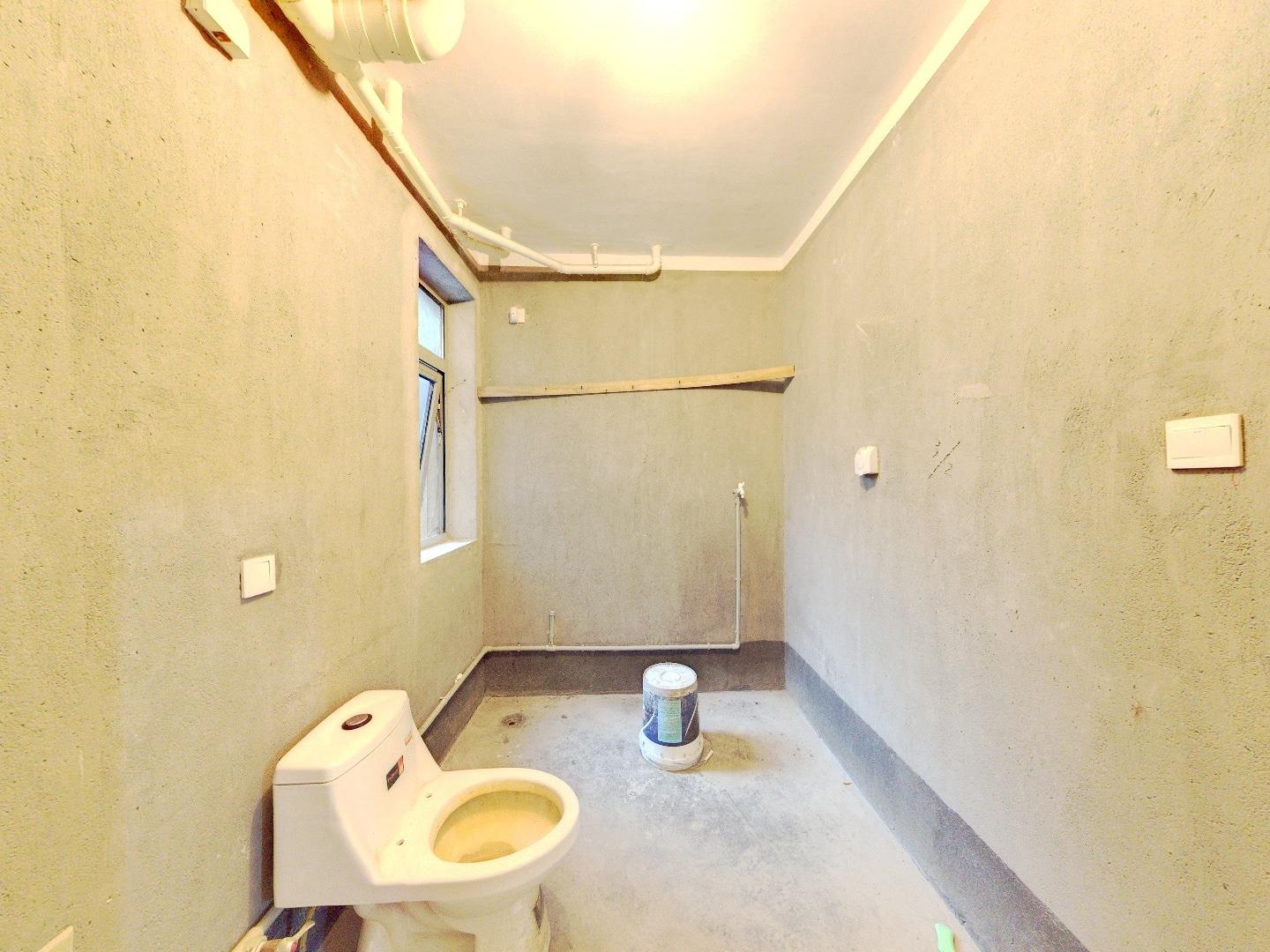 世濠花园 3室2厅1卫 127m&sup2;