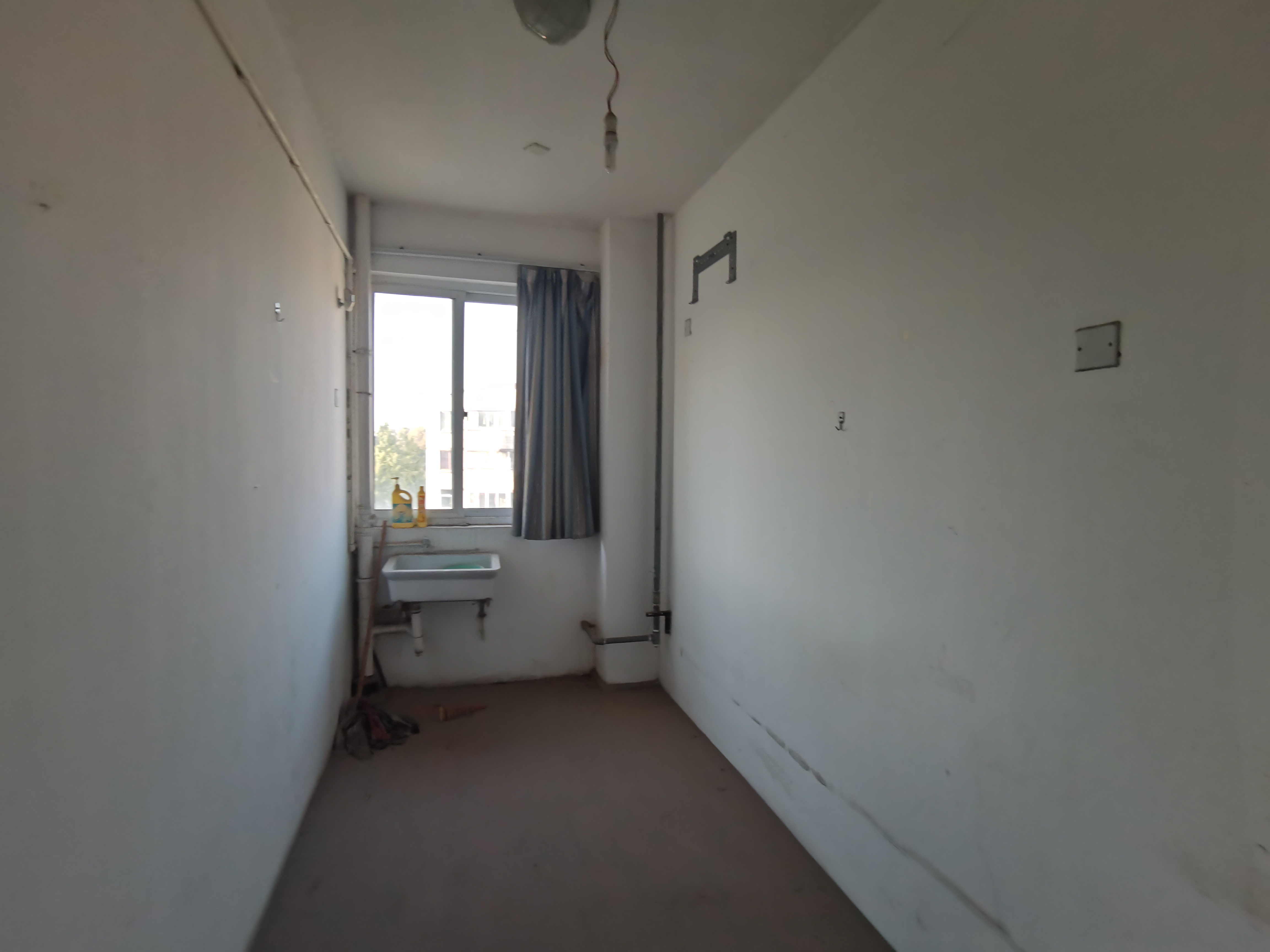 锦峰大厦 3室1厅1卫 125m&sup2;