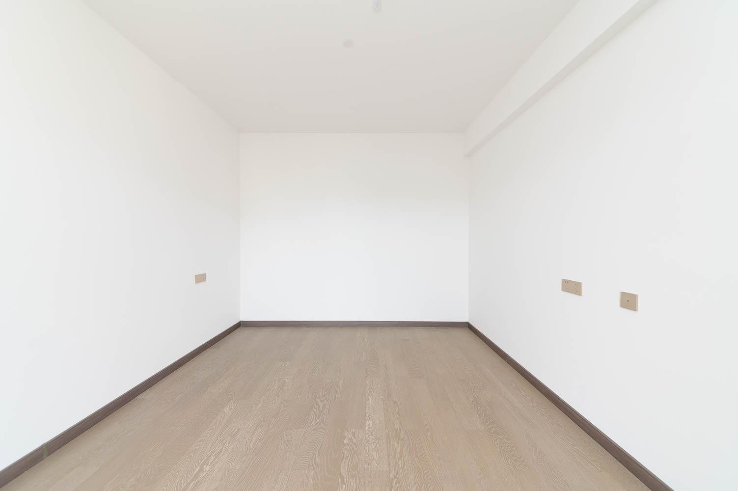 卓越万科新都会 3室2厅2卫 121.24m&sup2;