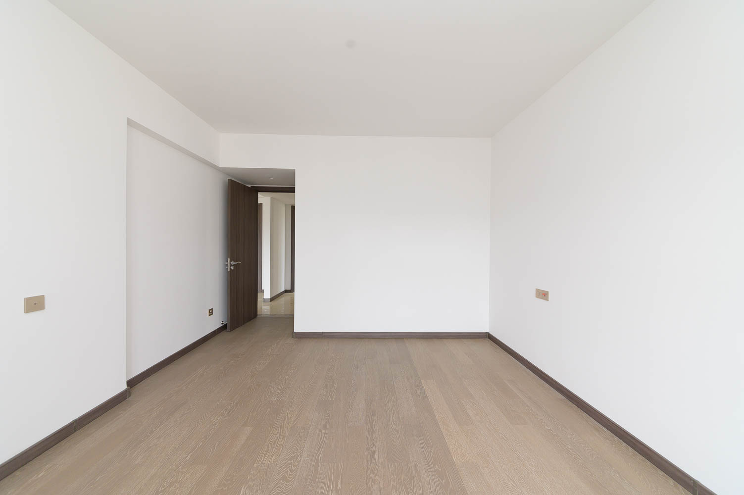 卓越万科新都会 3室2厅2卫 121.24m&sup2;