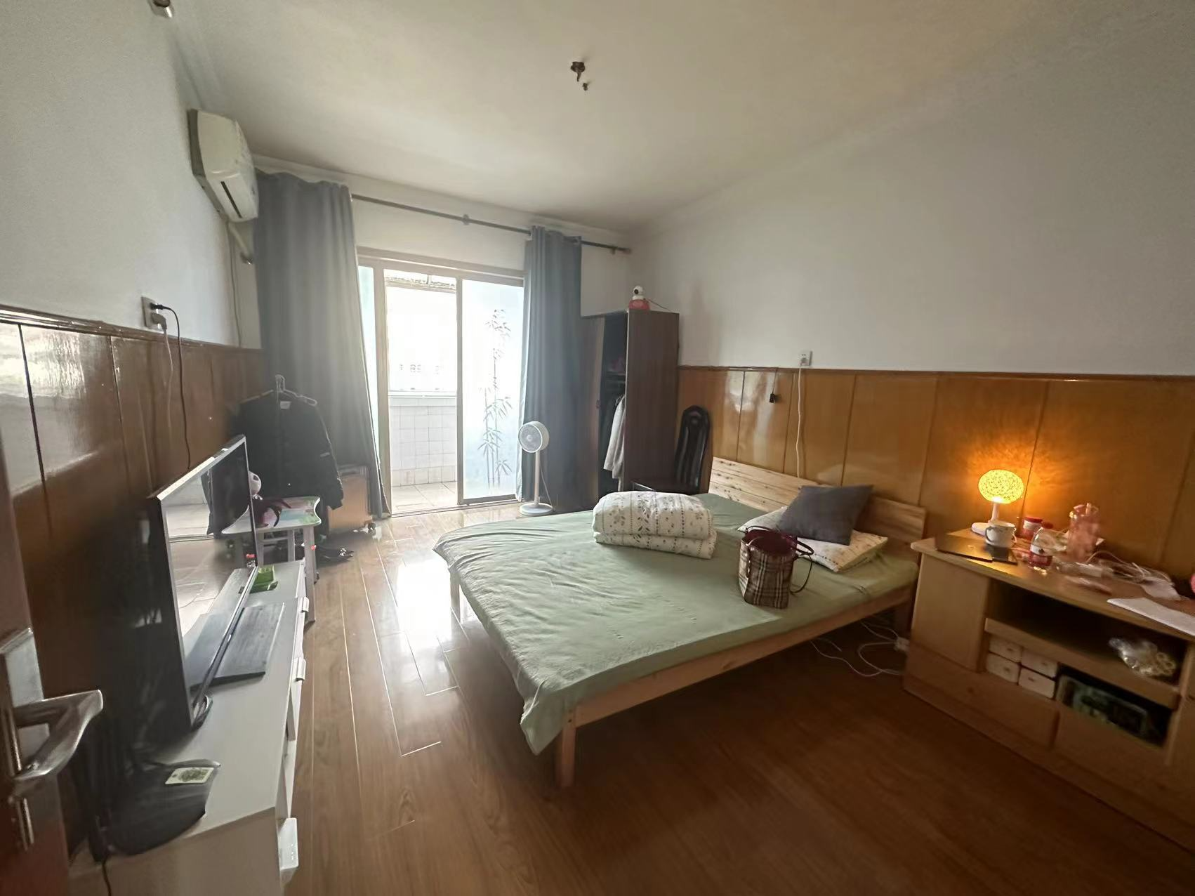 虹桥南村 2室1厅1卫 64m&sup2;