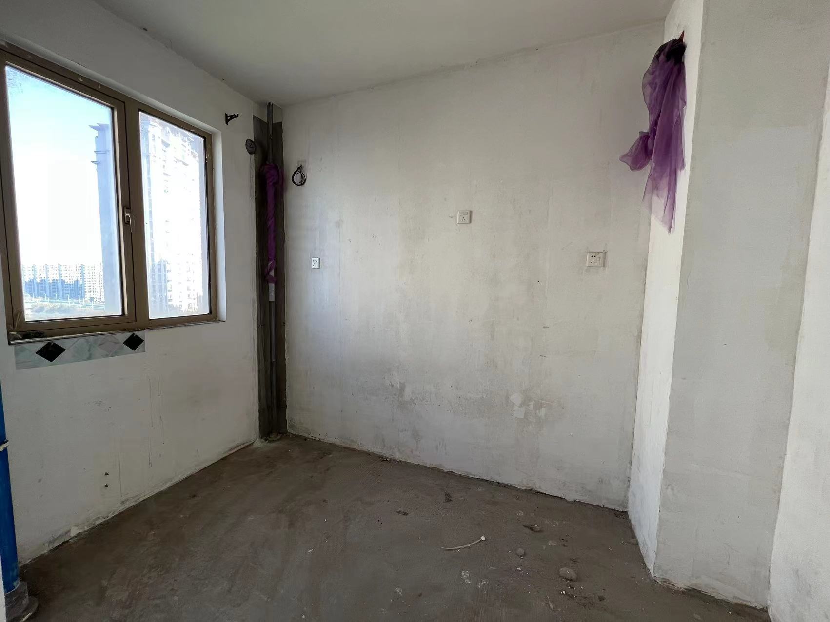 中南世纪花城一期 3室2厅2卫 155m&sup2;