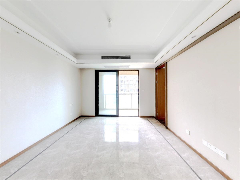 绿城沁园 3室2厅2卫 132.56m²