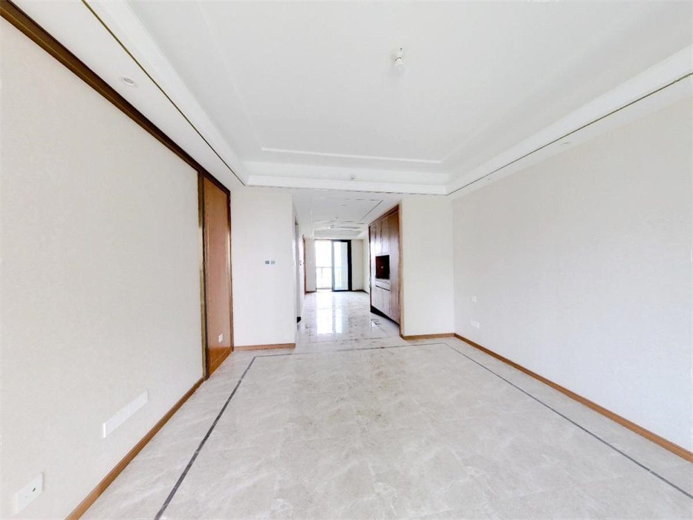 绿城沁园 3室2厅2卫 132.56m&sup2;