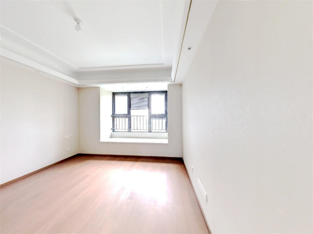 绿城沁园 3室2厅2卫 132.56m&sup2;