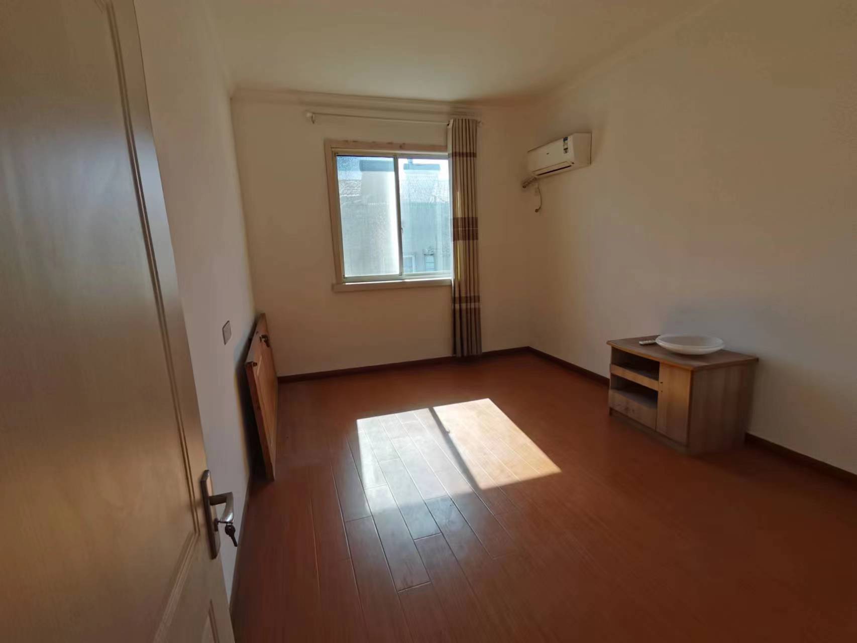 新建路新村（新建花苑） 3室1厅1卫 78.00m&sup2;