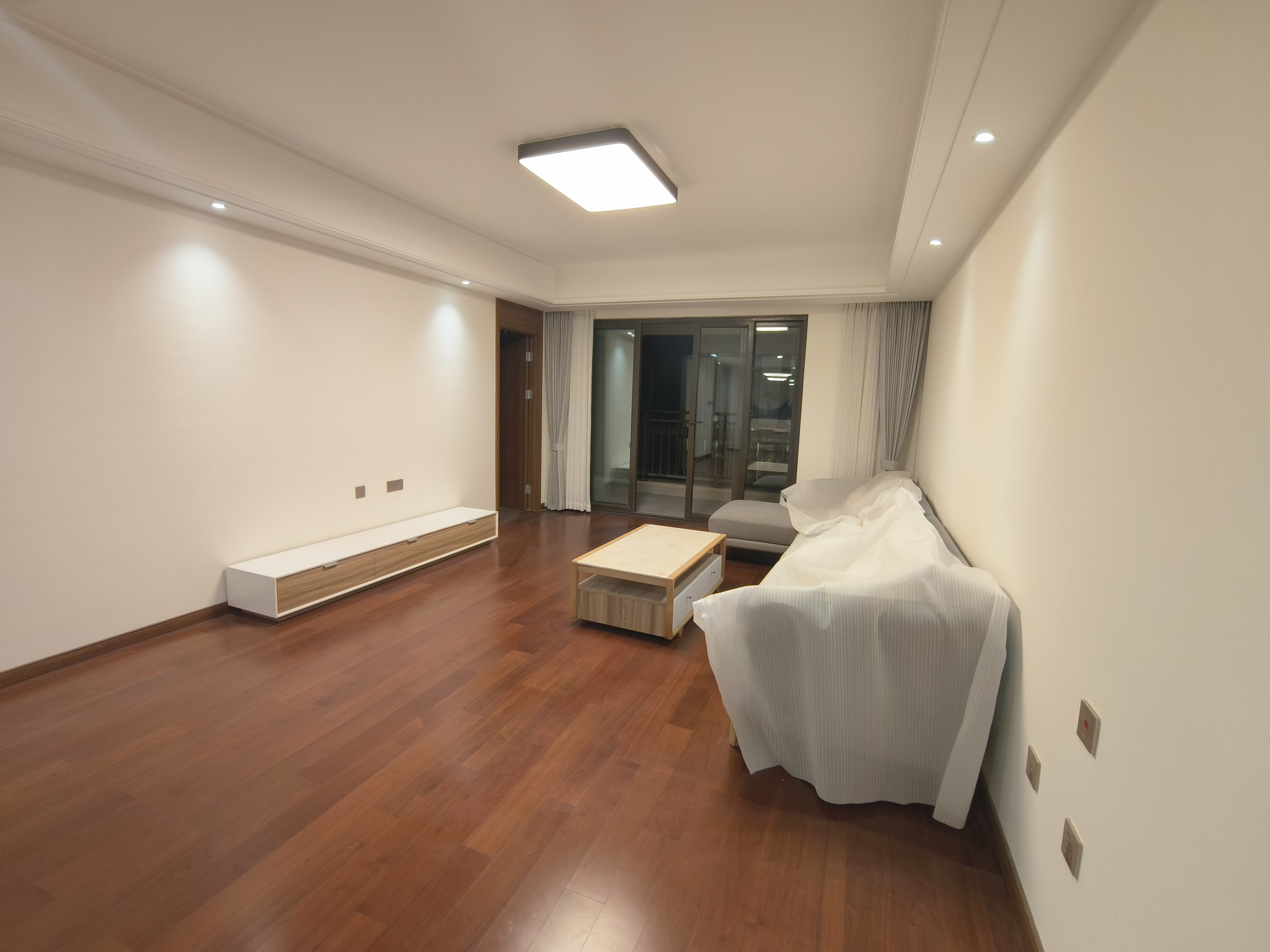 中南万科大都会 3室2厅2卫 139m²