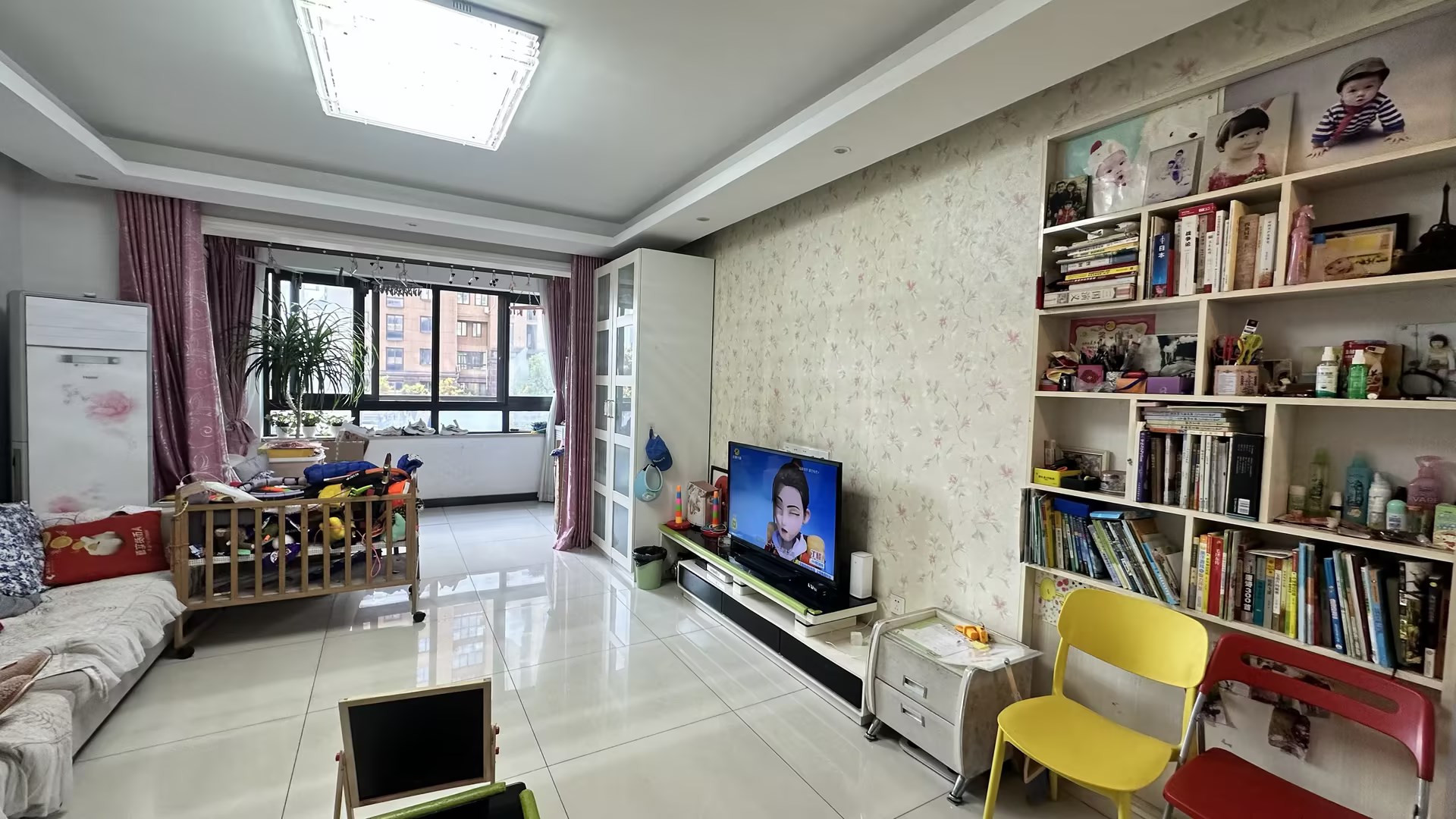 莱茵河畔 3室2厅1卫 105.65m²