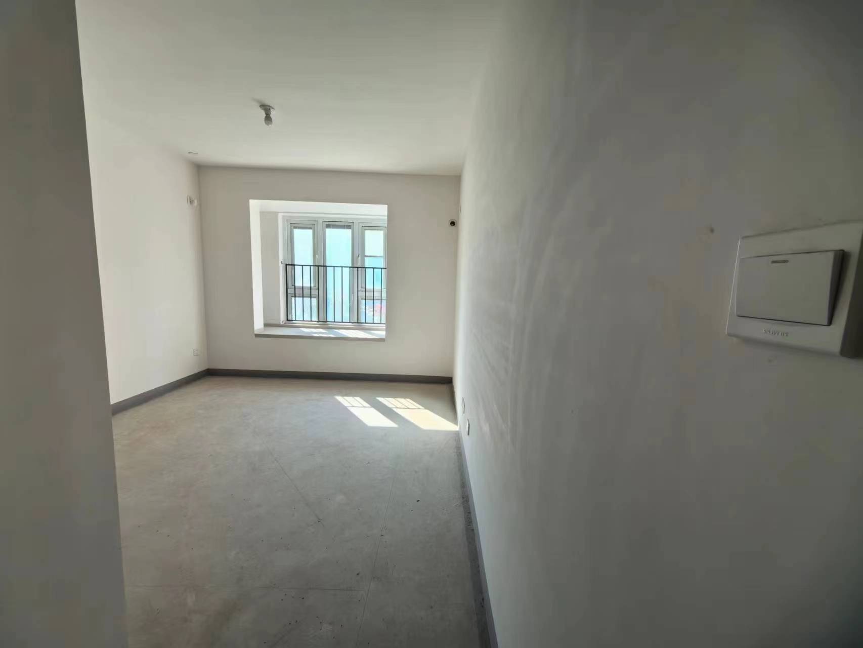 金地繁茂里 4室2厅2卫 123m²