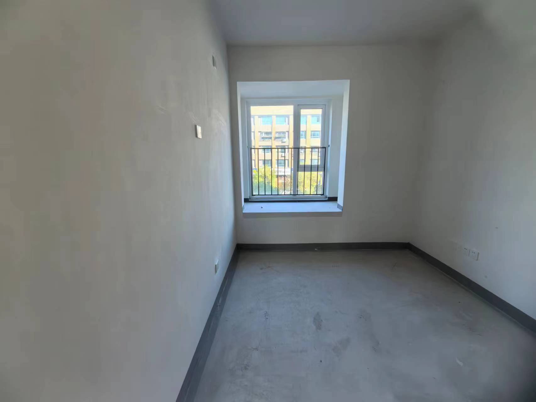 金地繁茂里 4室2厅2卫 118m&sup2;