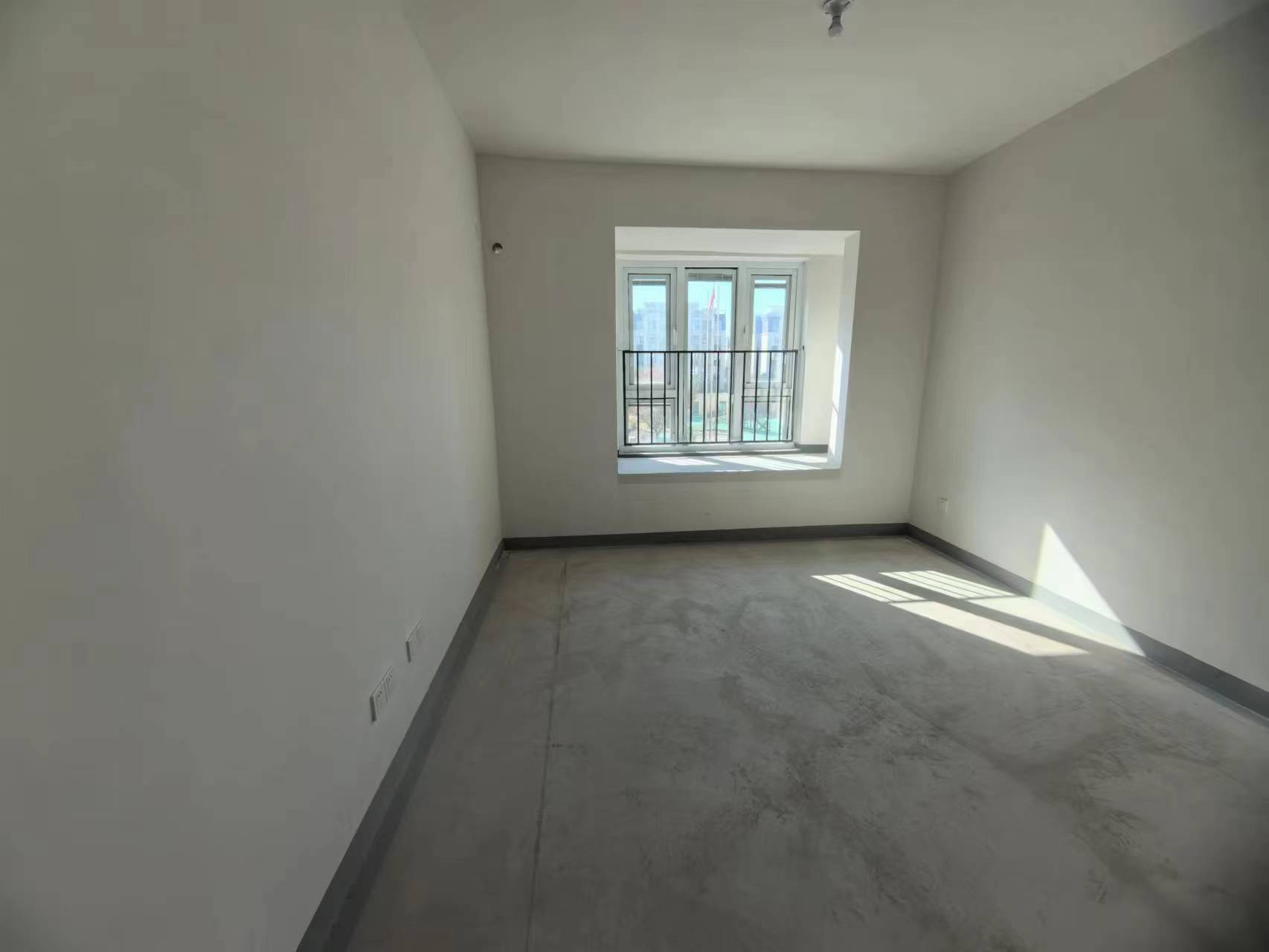金地繁茂里 4室2厅2卫 118m&sup2;