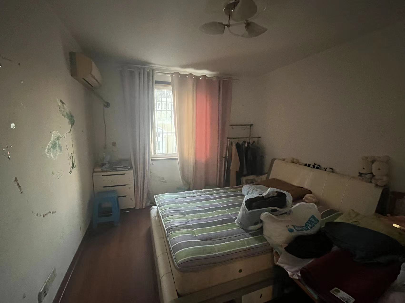 瑞丰花园南区 4室2厅2卫 119.31m&sup2;