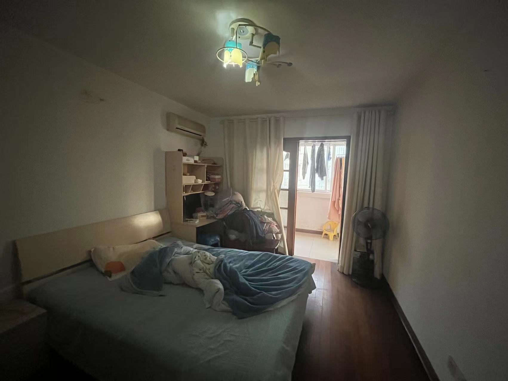 瑞丰花园南区 4室2厅2卫 119.31m&sup2;