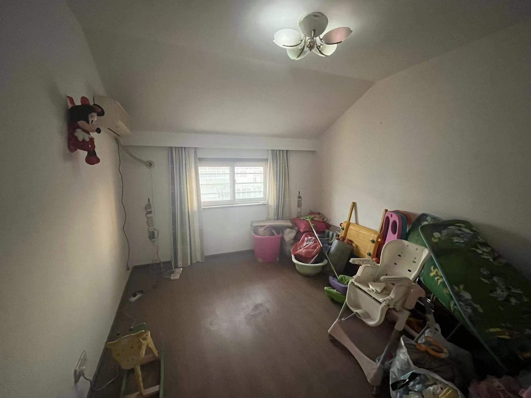 瑞丰花园南区 4室2厅2卫 119.31m&sup2;