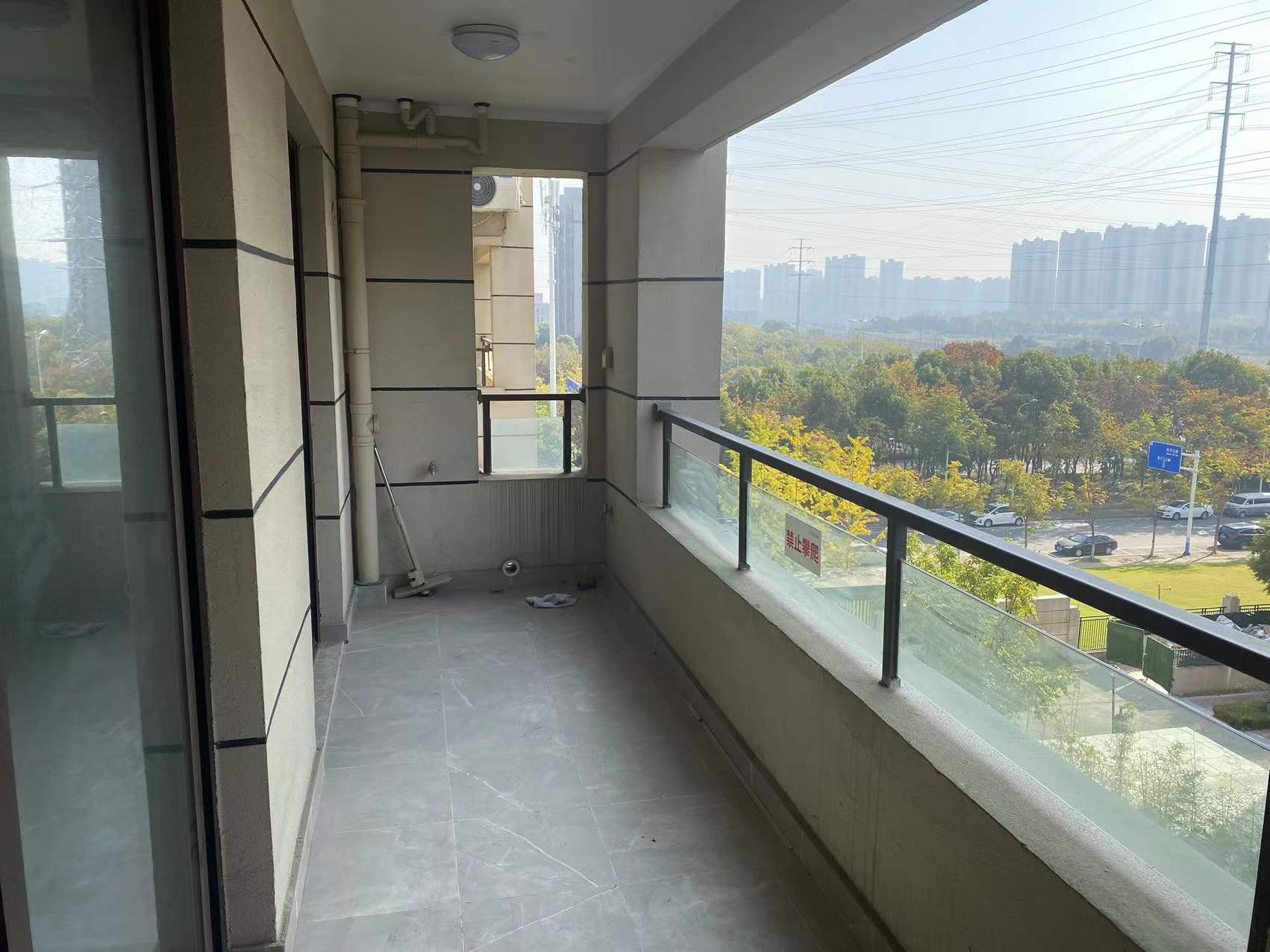 中创大都会 3室2厅1卫 90m²